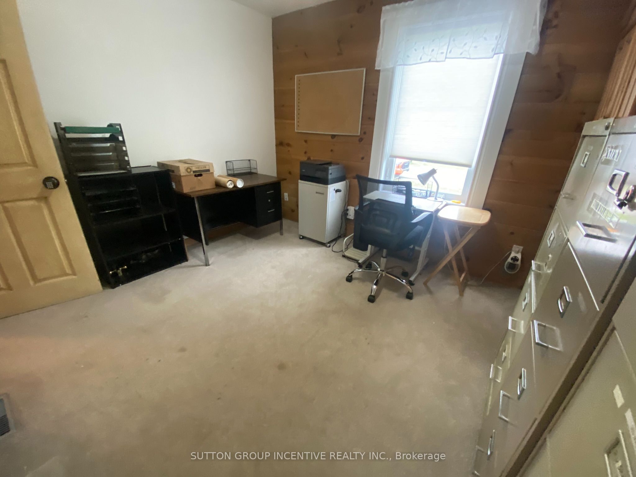 24 Bowman Avenue Property Photo 6