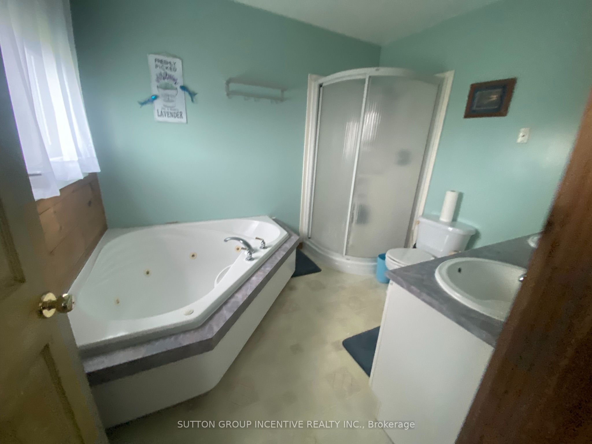 24 Bowman Avenue Property Photo 8