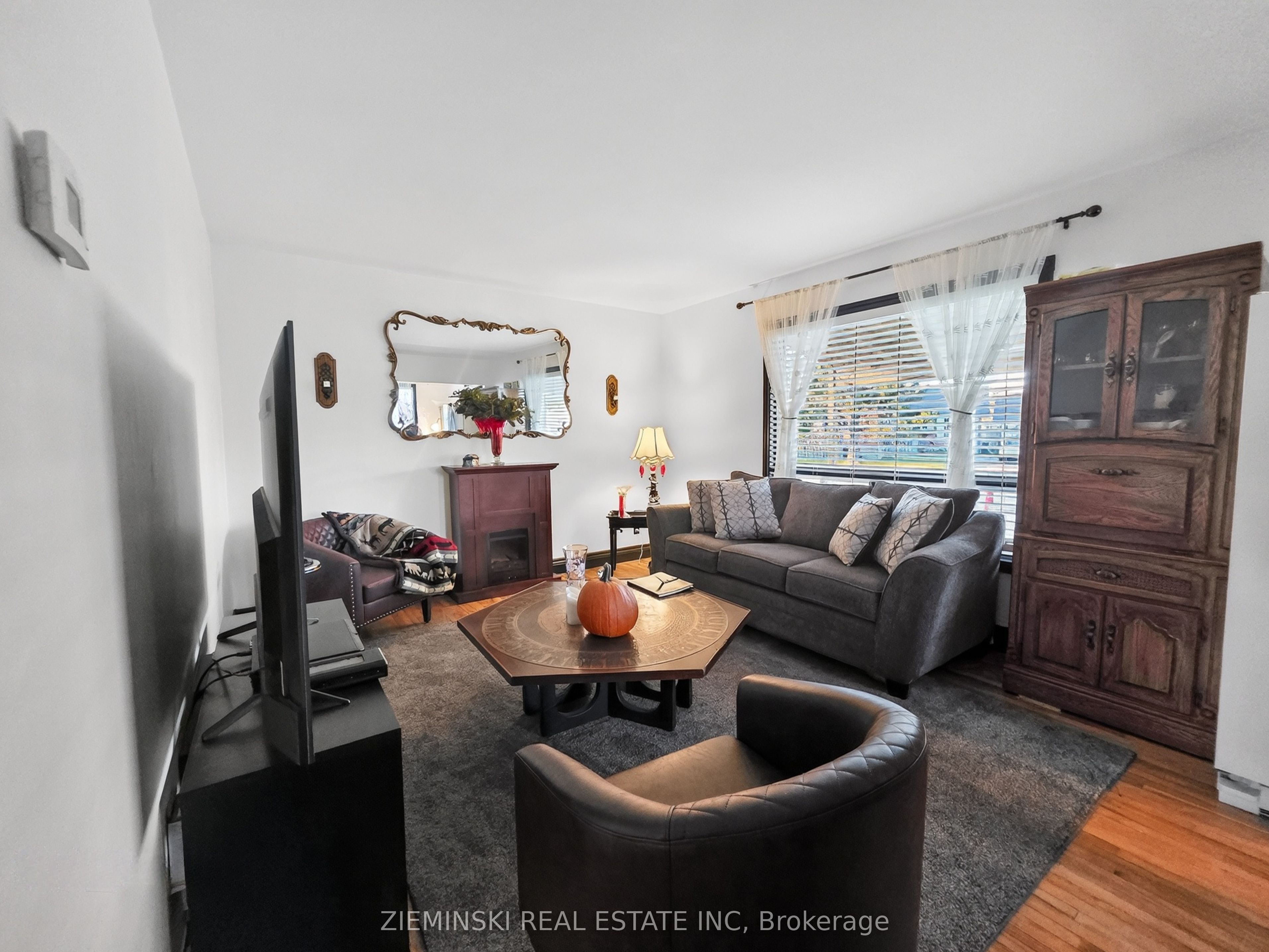 1 Bowman Avenue Property Photo 2