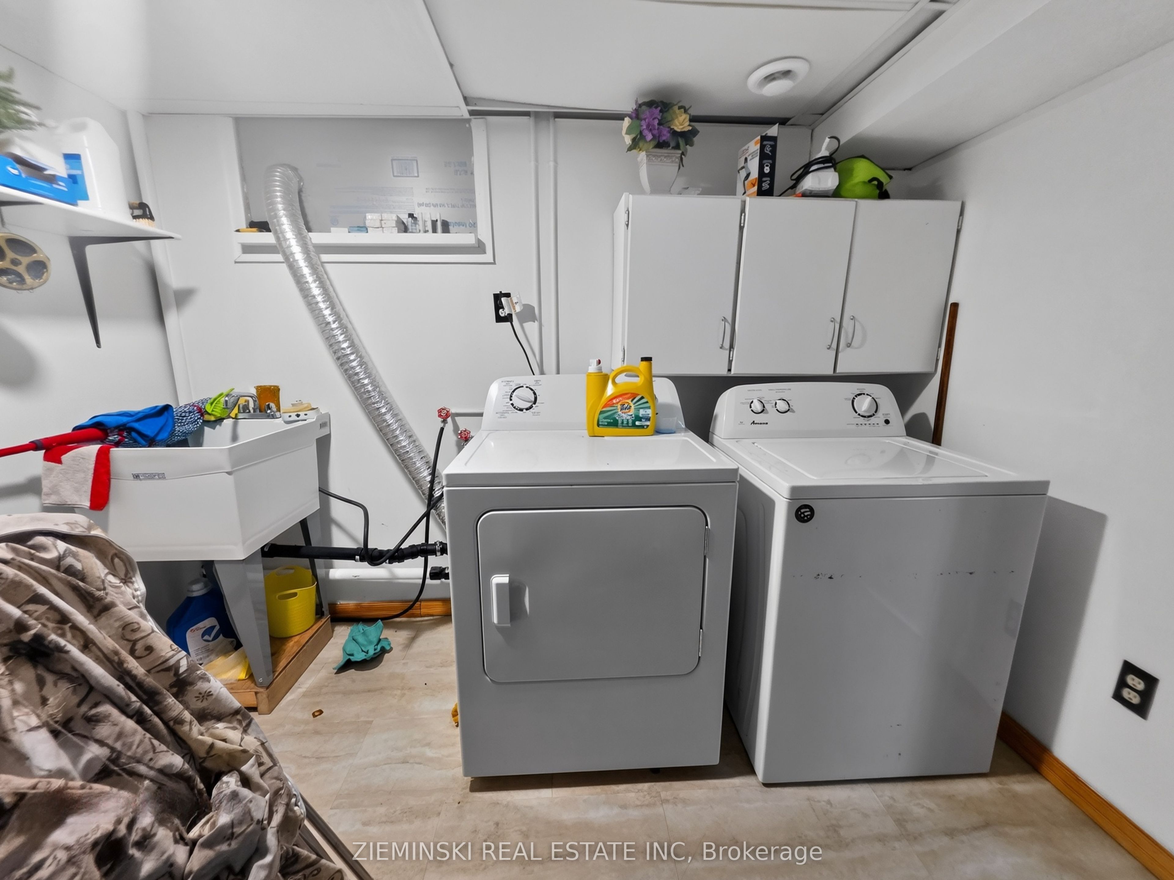 1 Bowman Avenue Property Photo 12