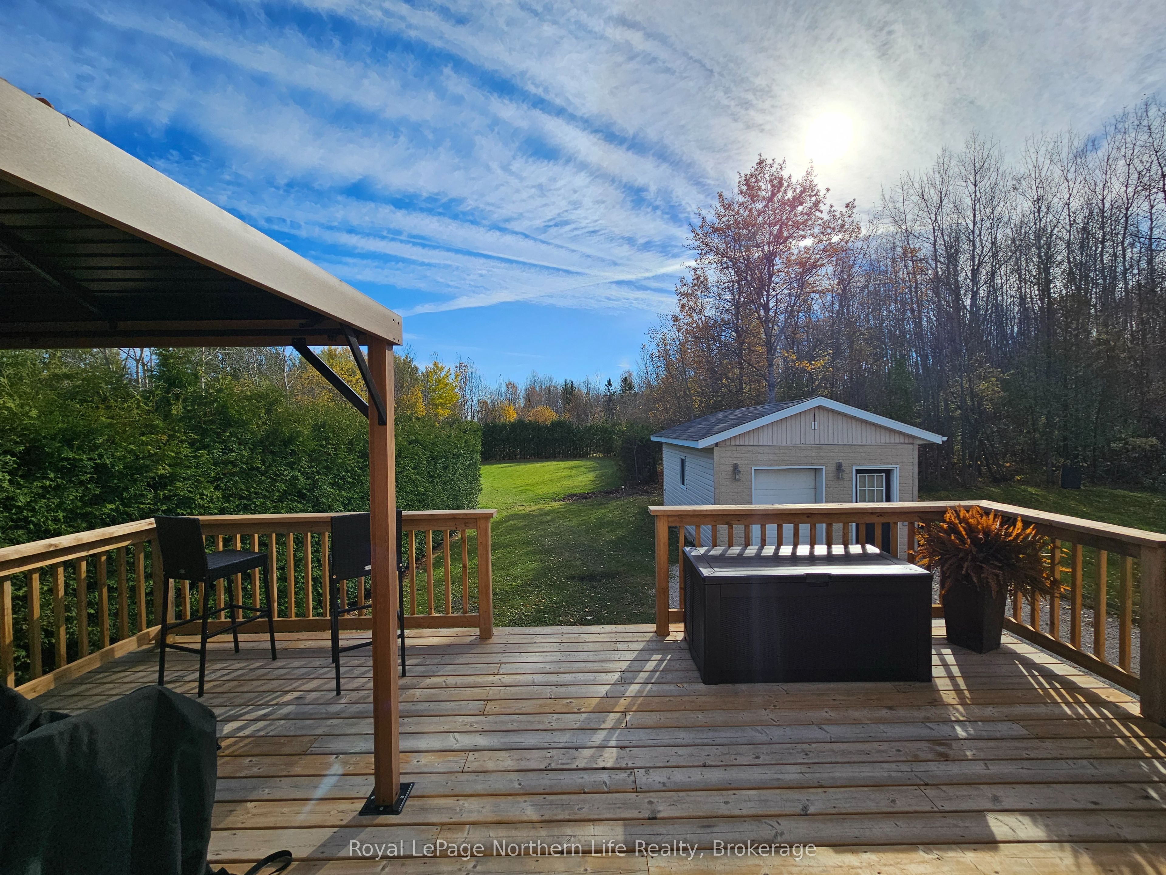 472 Albert Street Property Photo 7