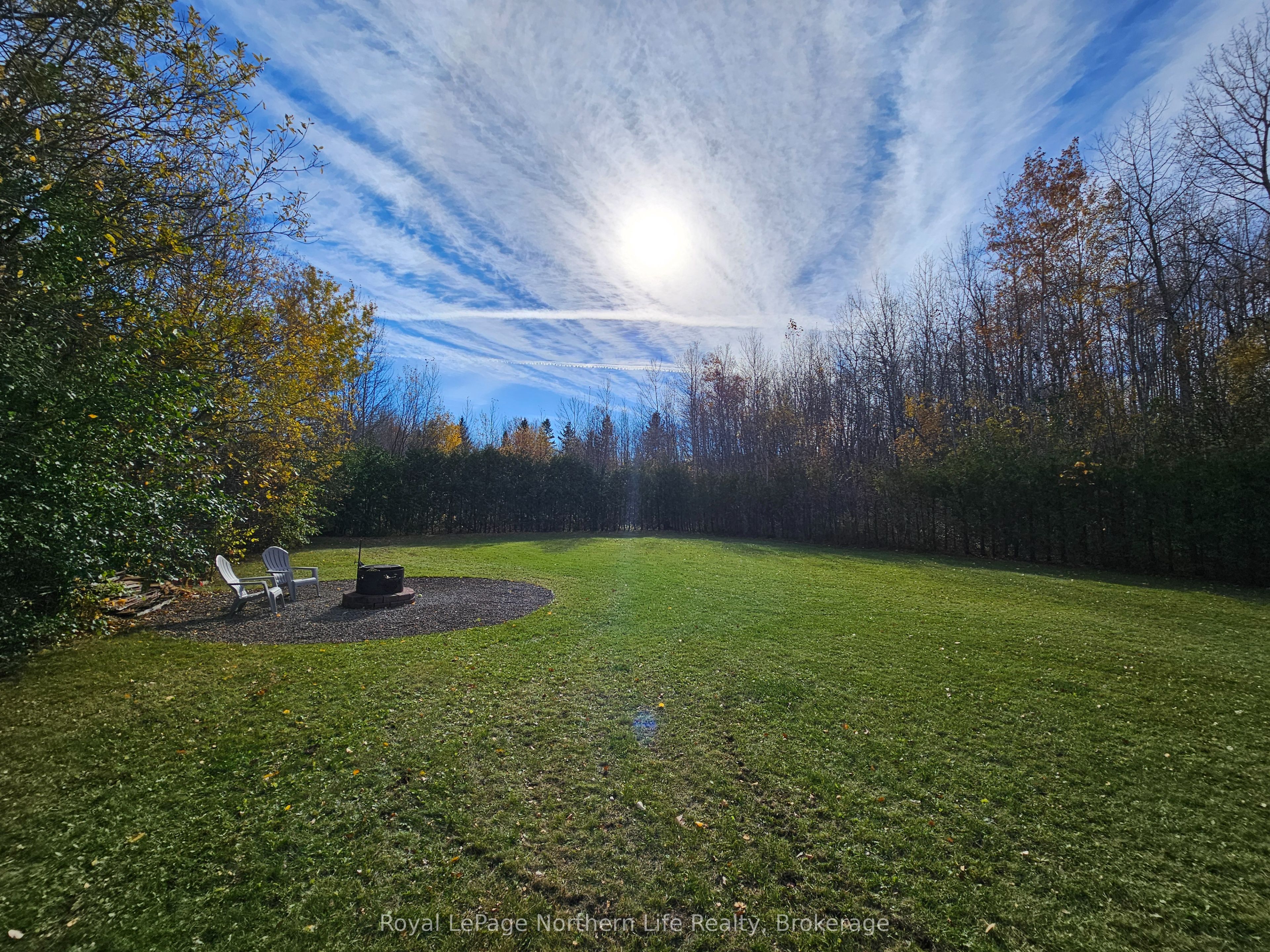 472 Albert Street Property Photo 9