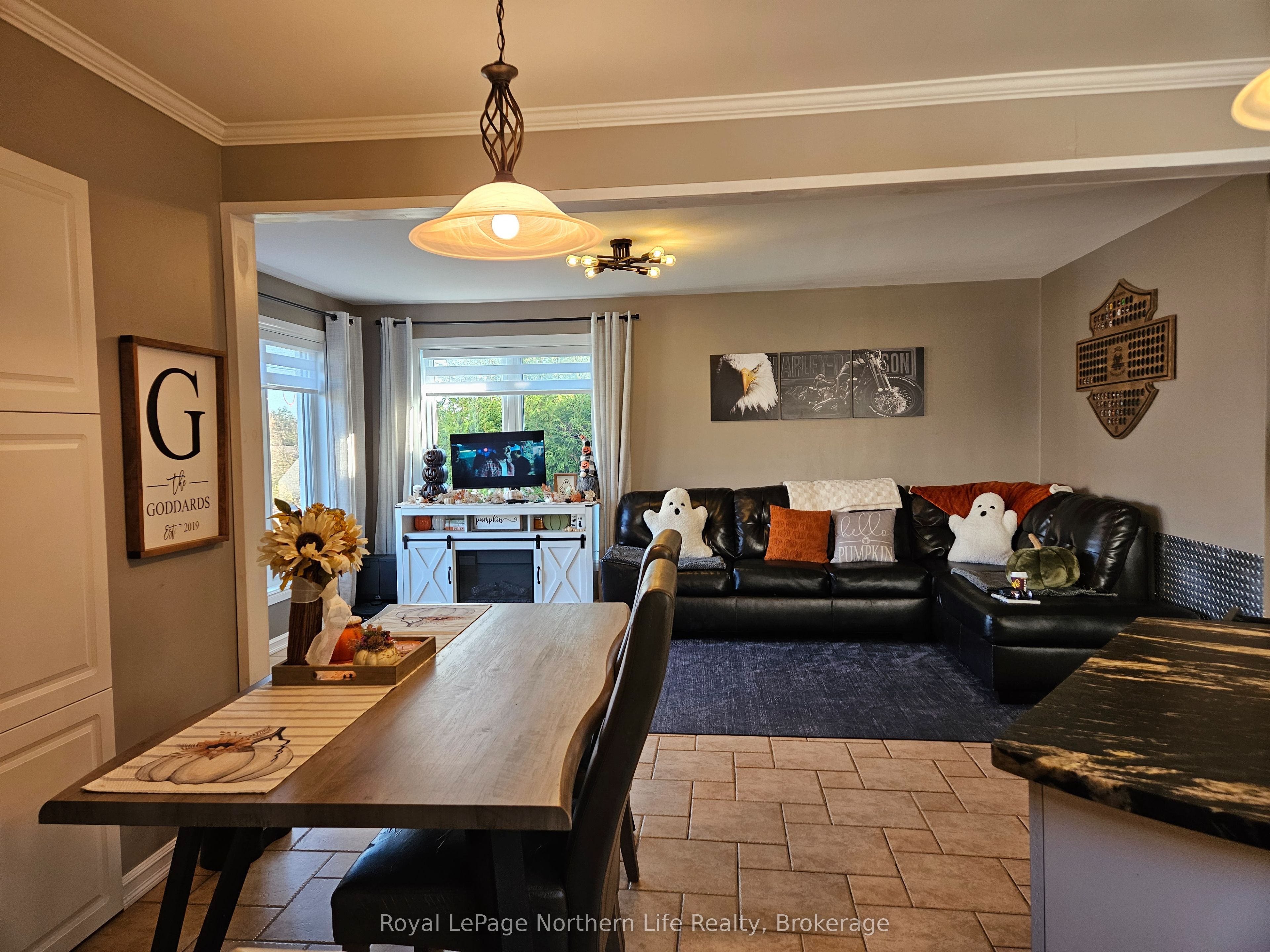 472 Albert Street Property Photo 20