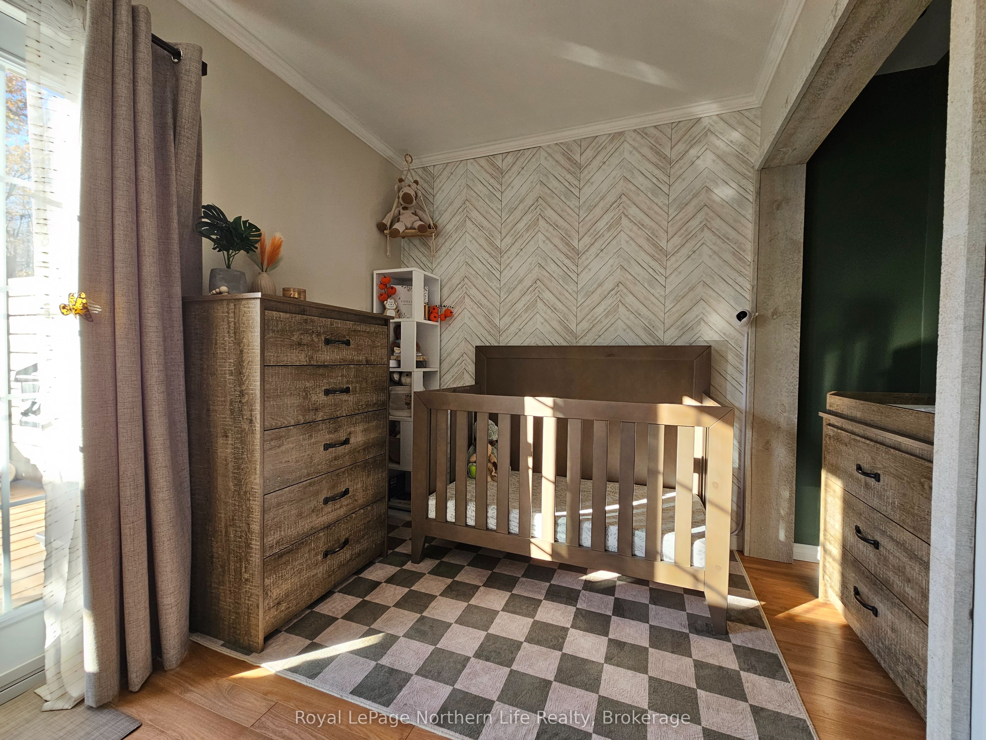 472 Albert Street Property Photo 27