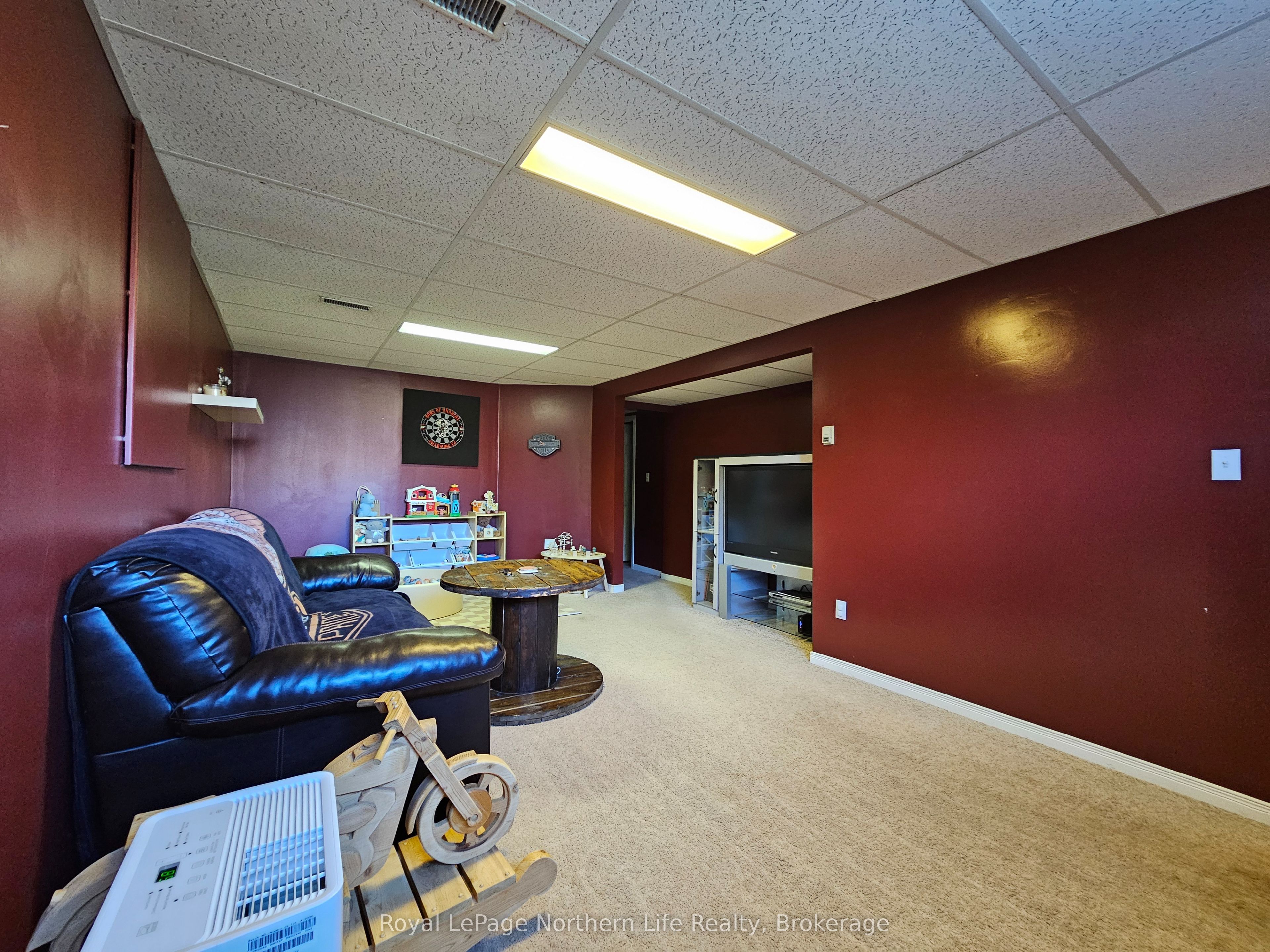 472 Albert Street Property Photo 32