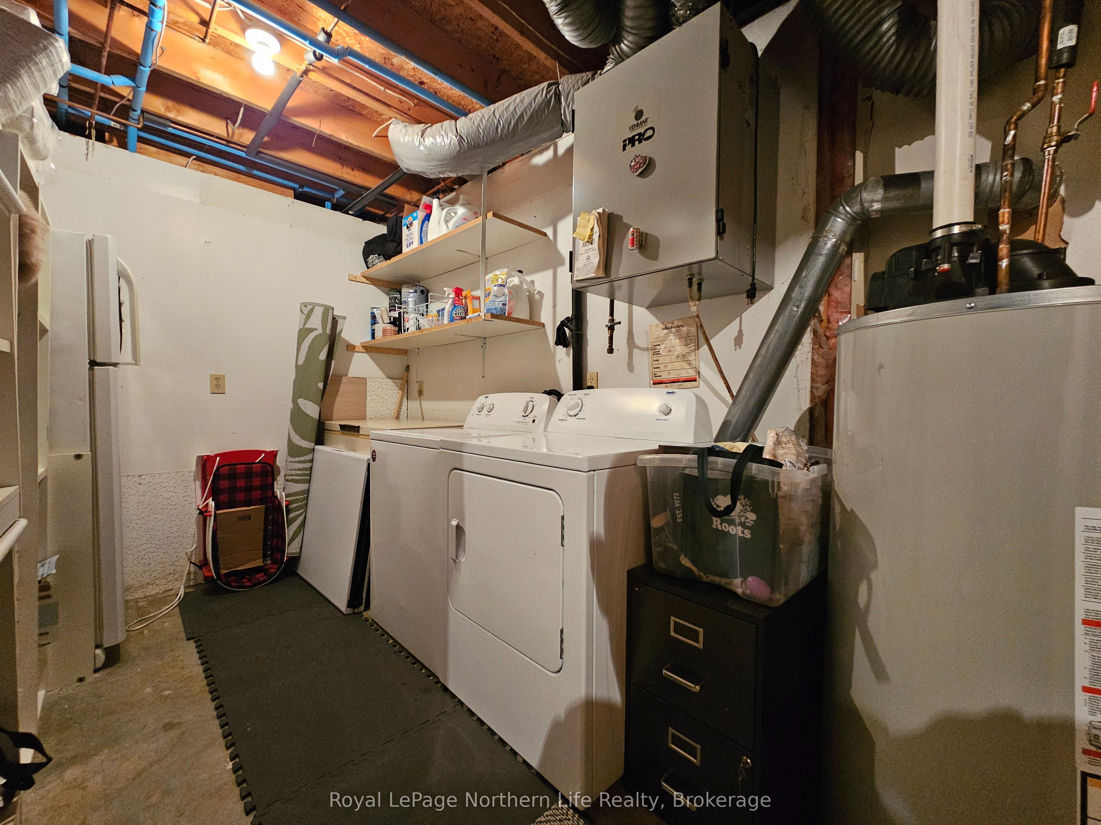 472 Albert Street Property Photo 39