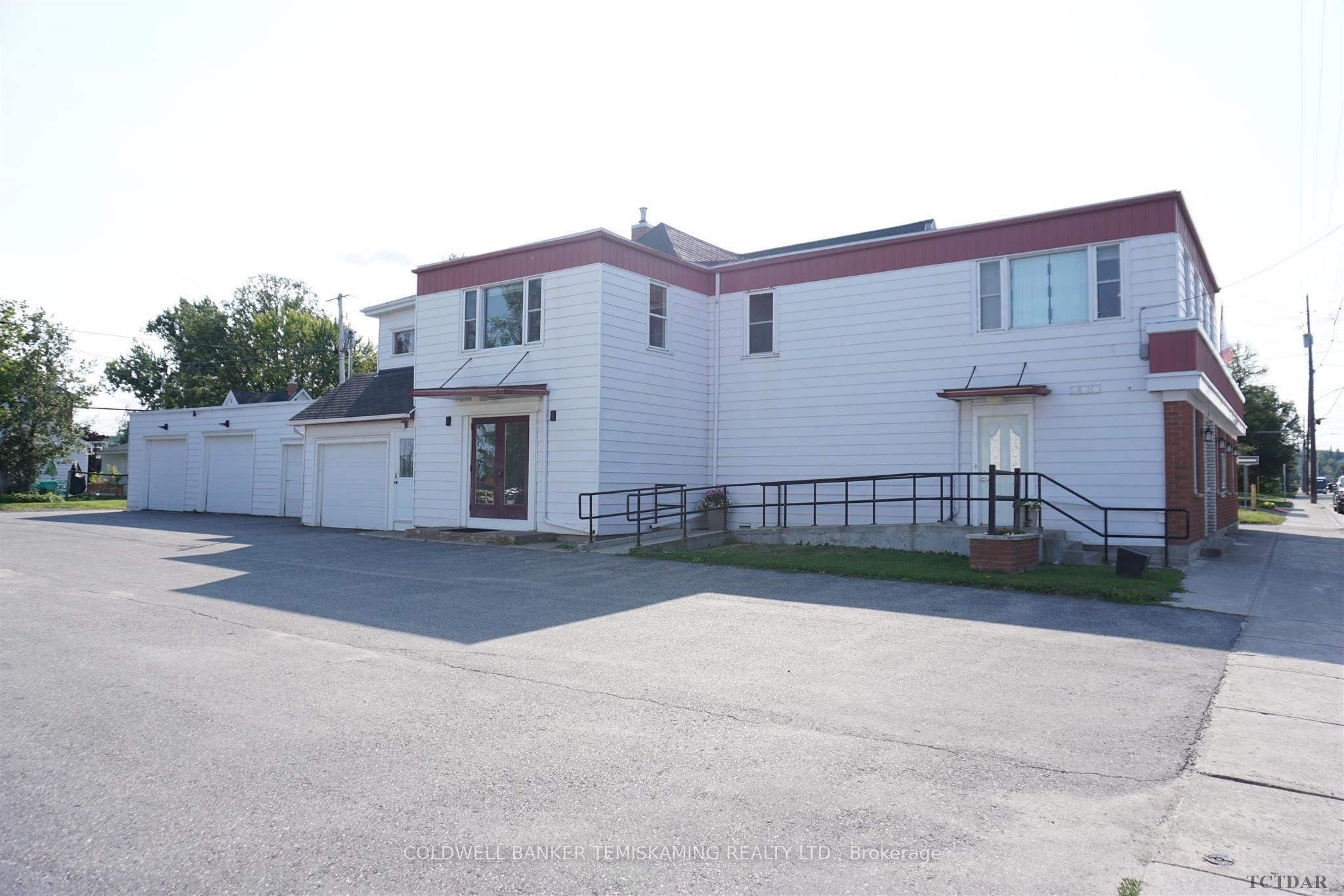 128 Whitewood Avenue Property Photo 4