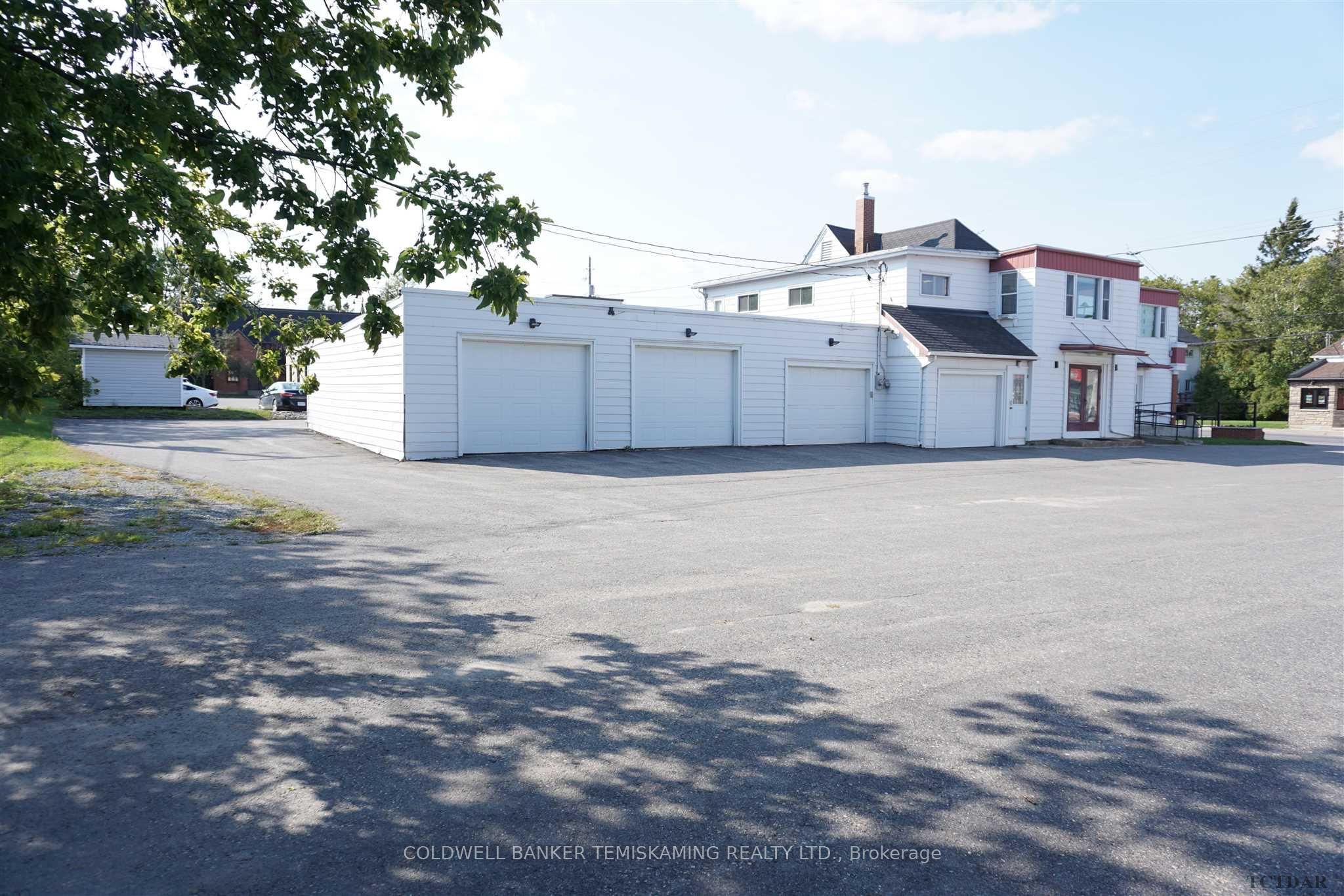 128 Whitewood Avenue Property Photo 7