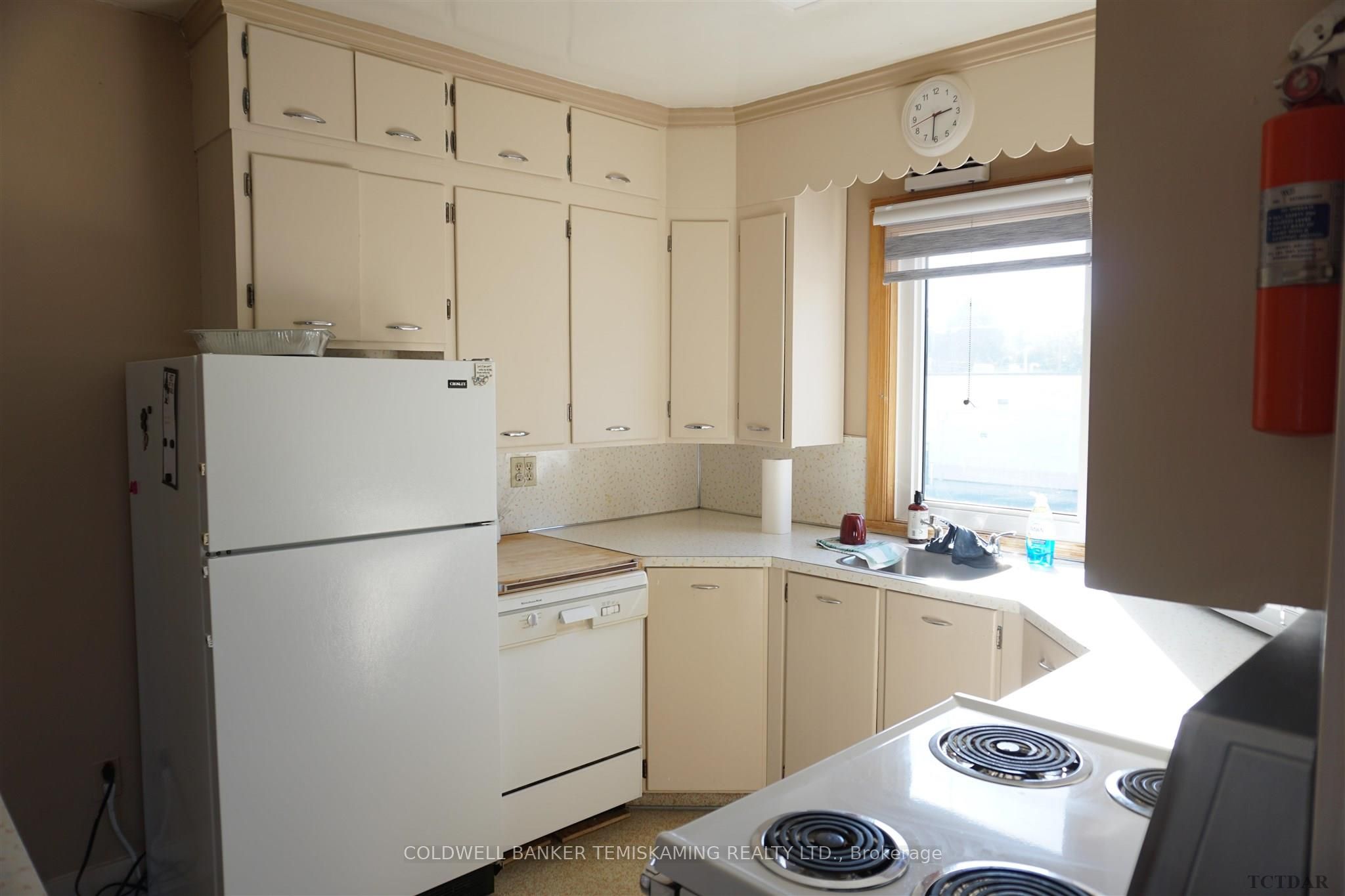 128 Whitewood Avenue Property Photo 49