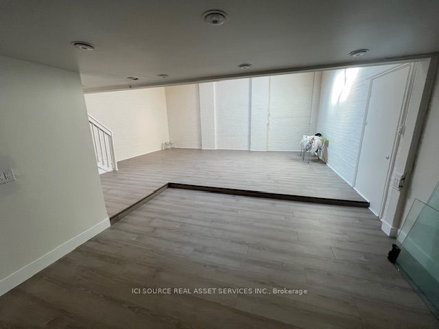 66 Fraser Ave Property Photo 2