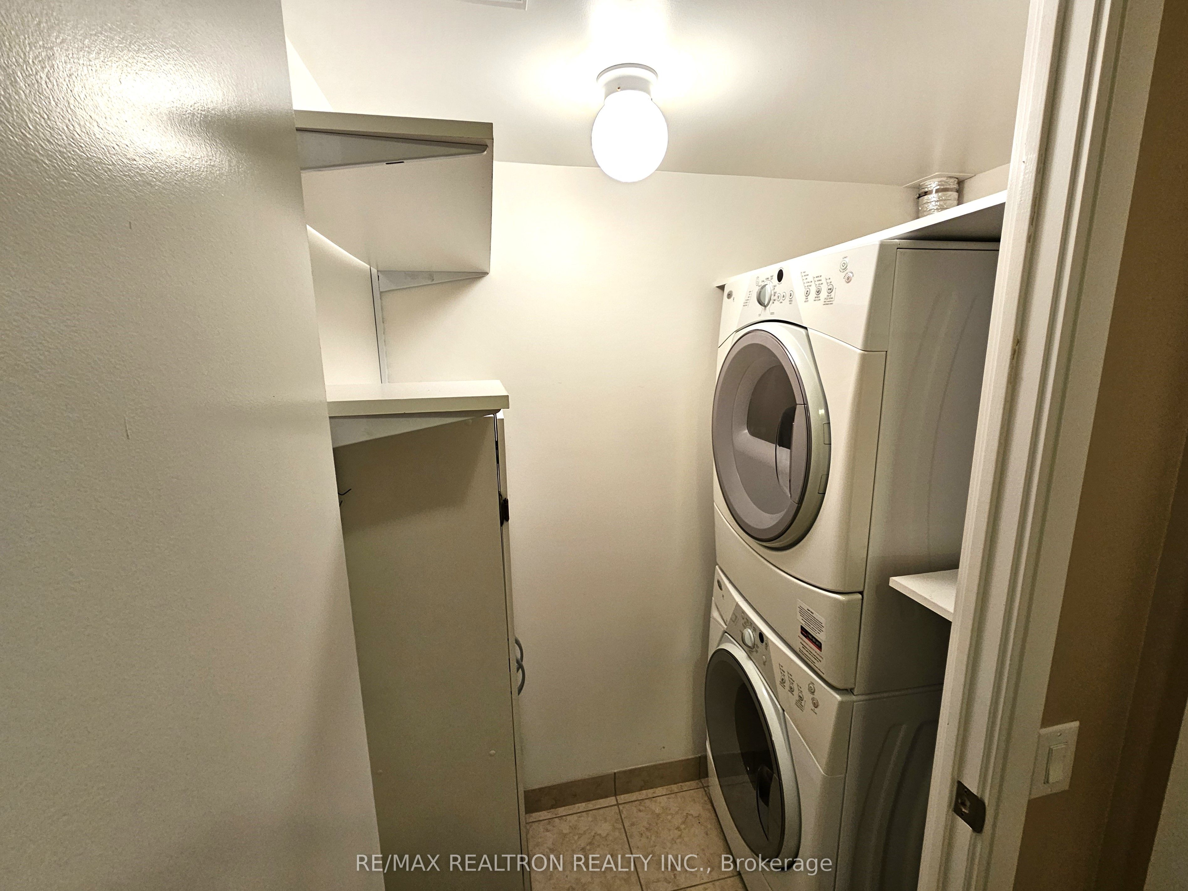 #1058 - 25 Viking Lane Property Photo 14