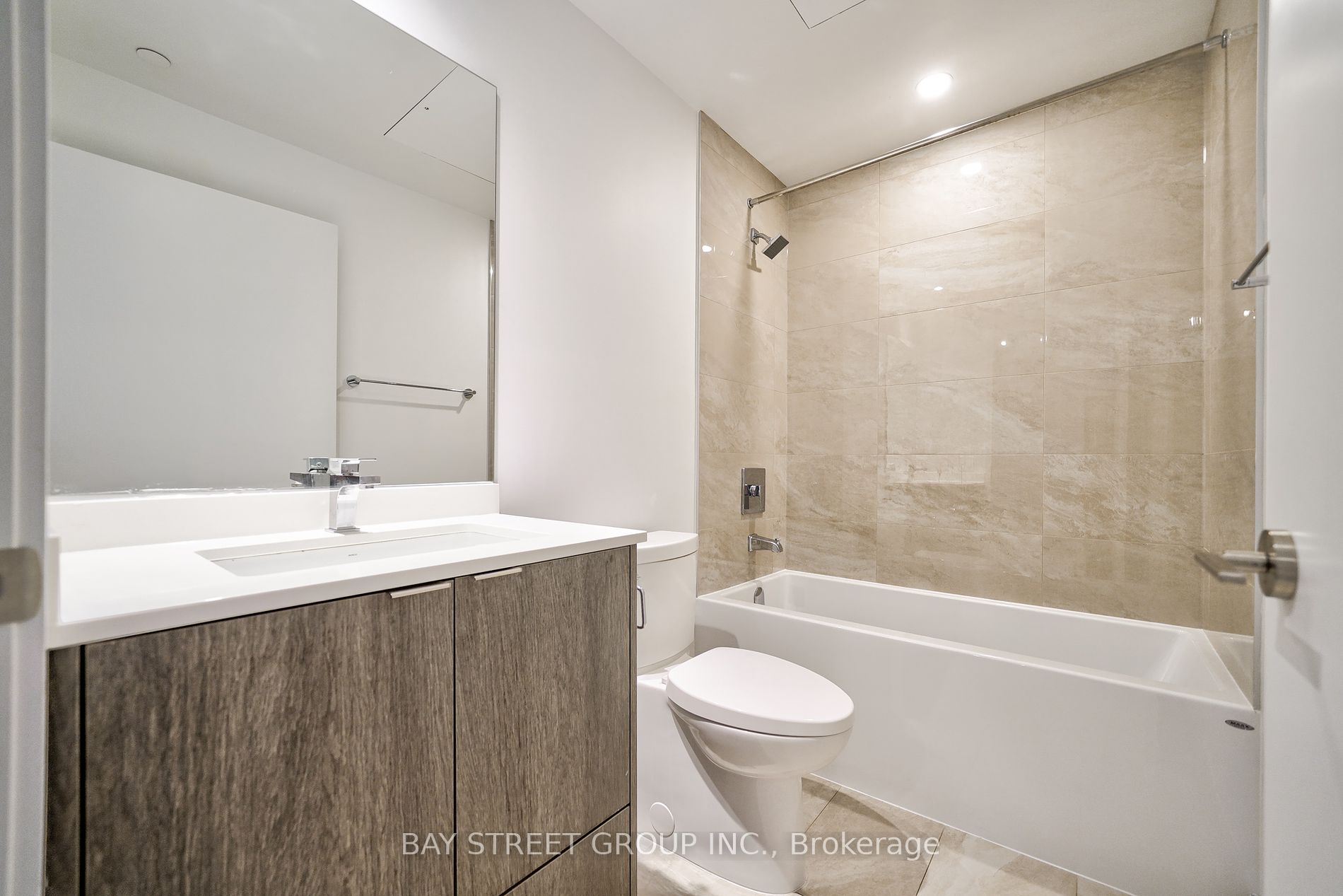 1926 Lakeshore Blvd W 1809 Property Photo 11