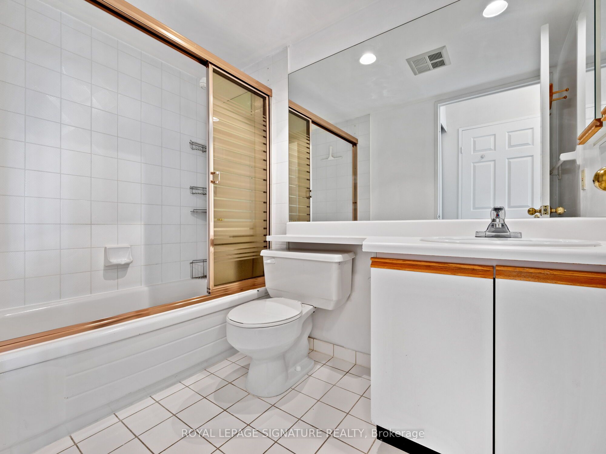 #1006 - 4450 Tucana Court Property Photo 21