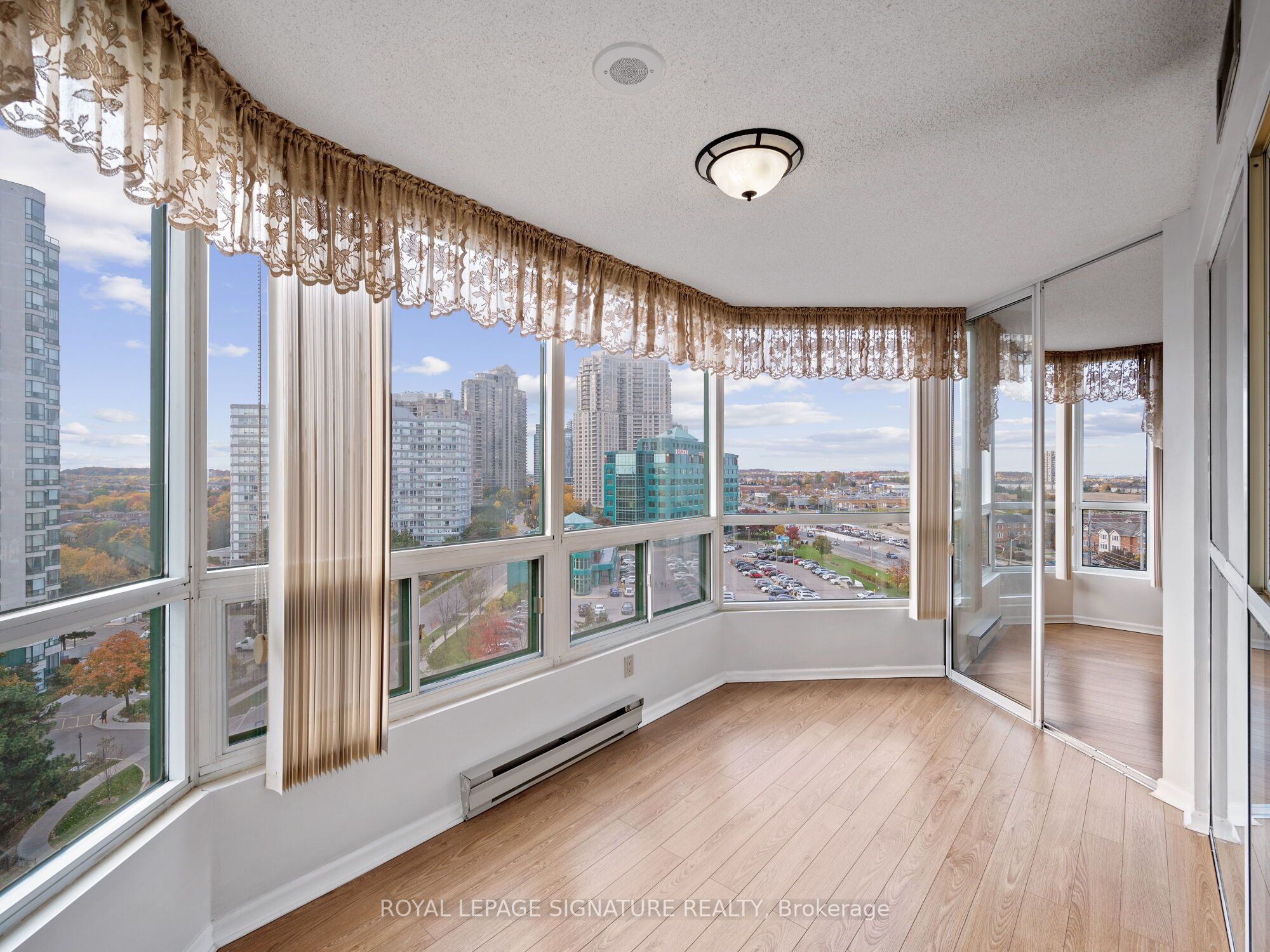 #1006 - 4450 Tucana Court Property Photo 26