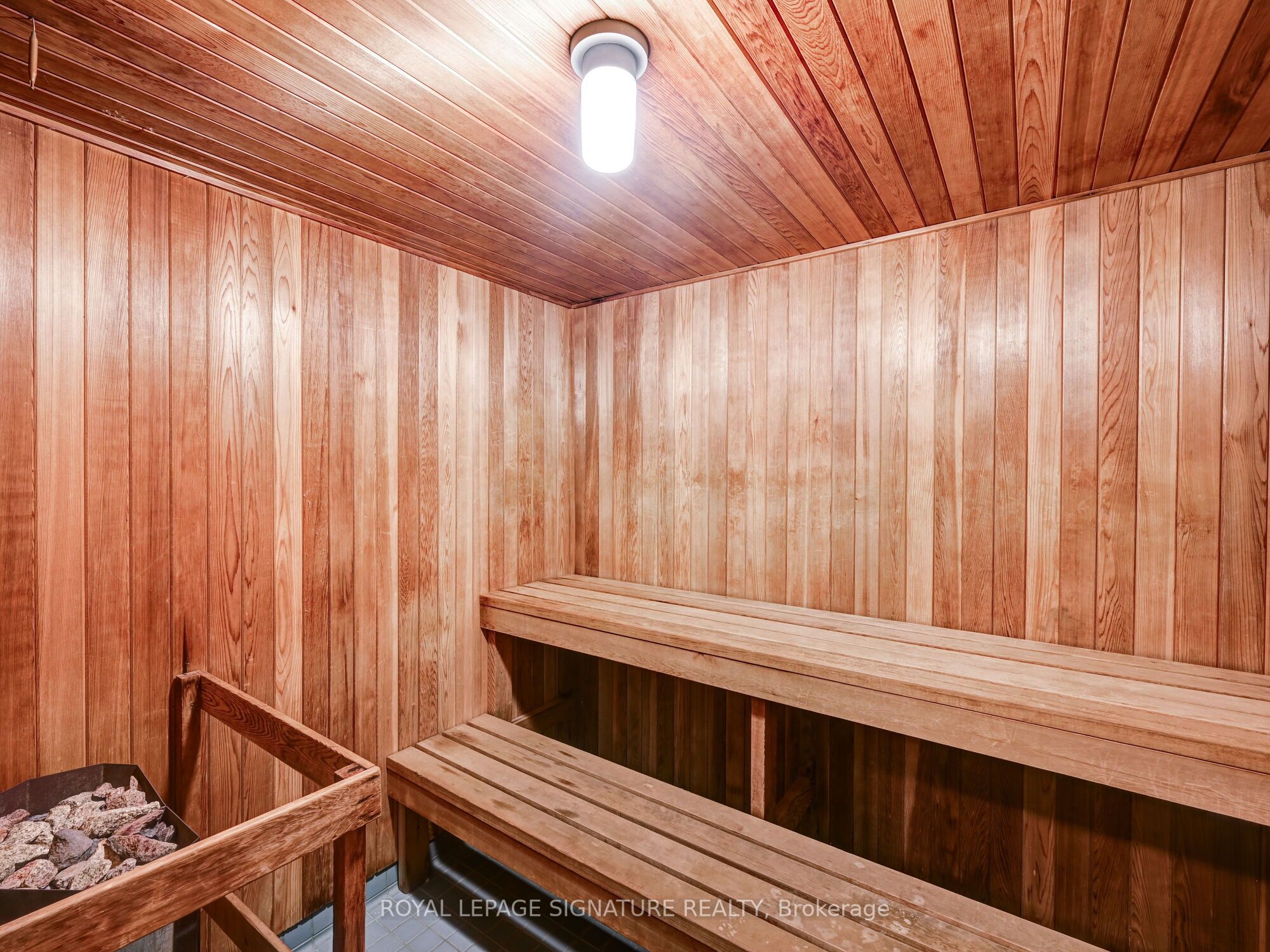 #1006 - 4450 Tucana Court Property Photo 32