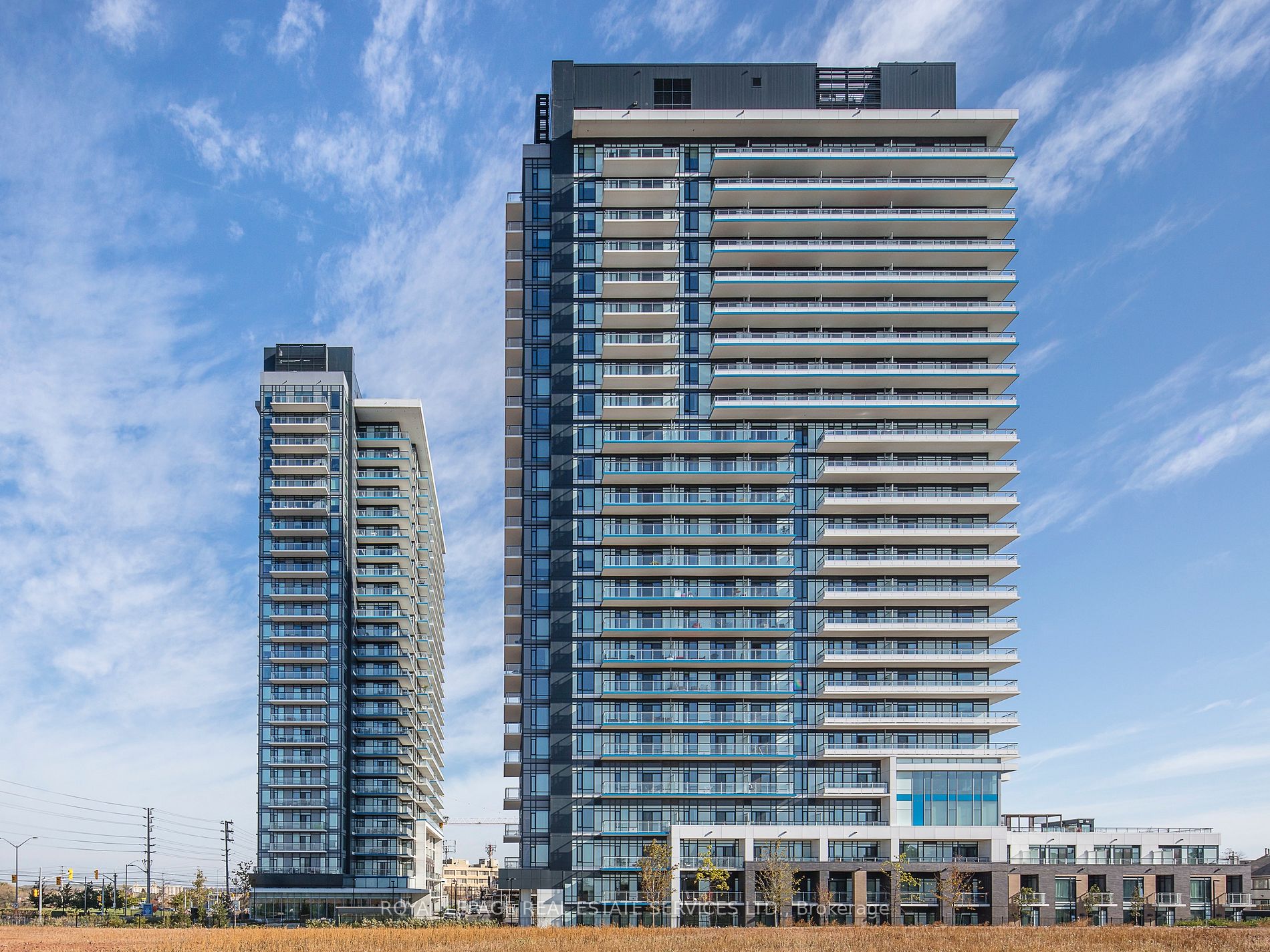 2560 Eglinton Ave W Property Photo