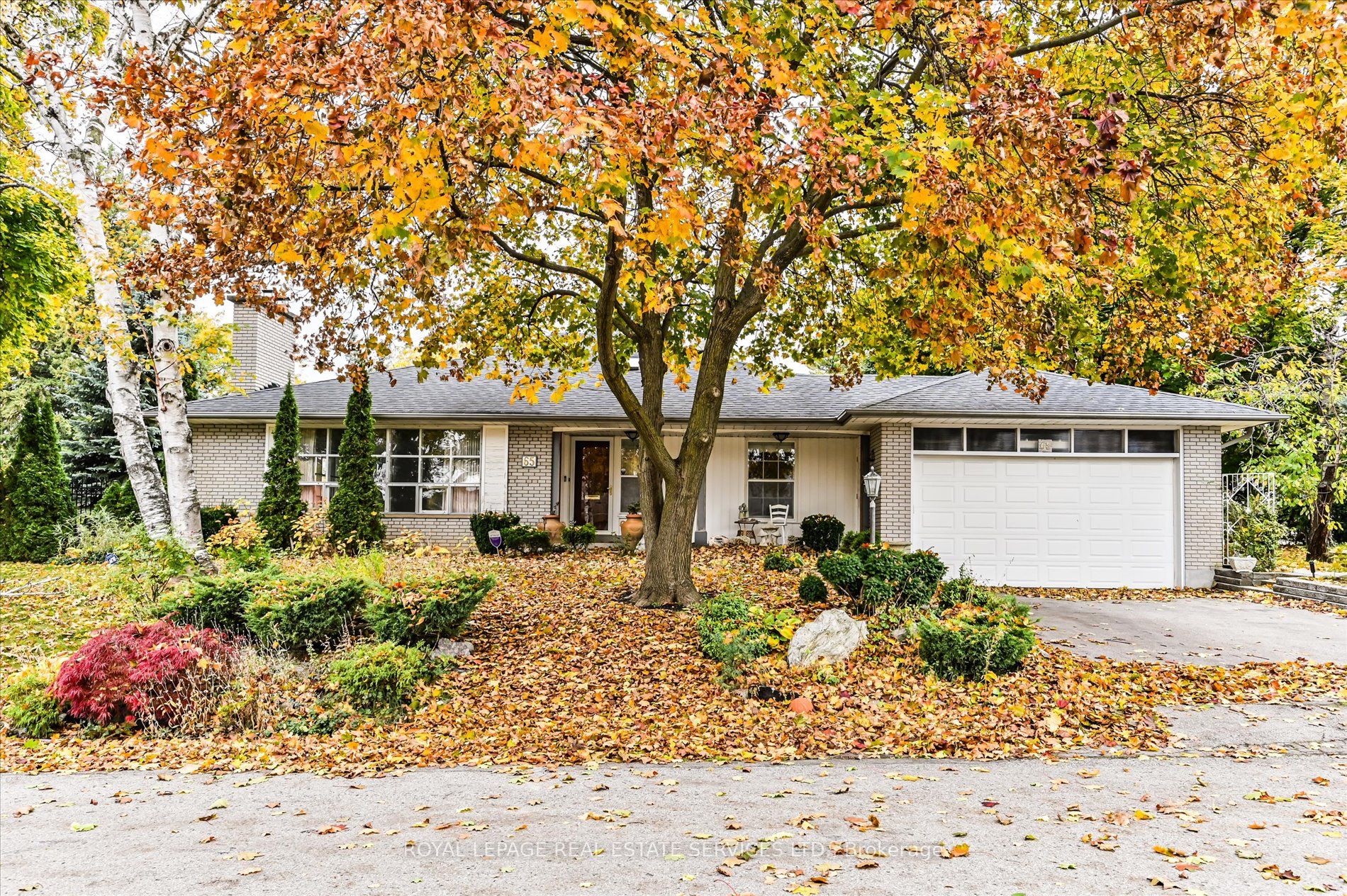 65 Ravensbourne Cres Property Photo