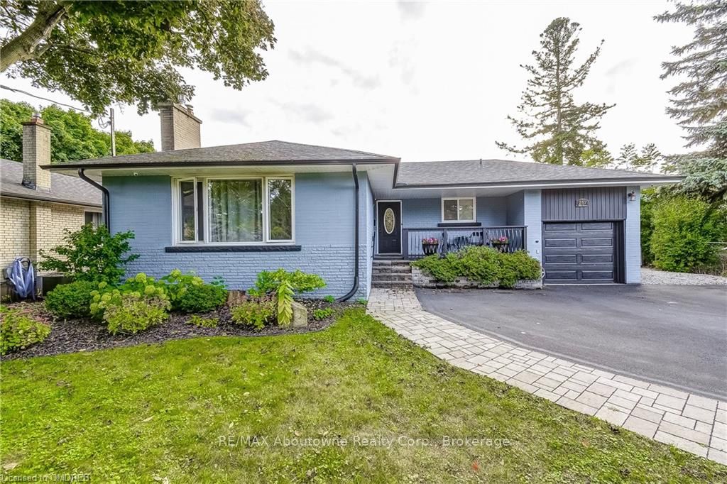257 Wales Cres Property Photo