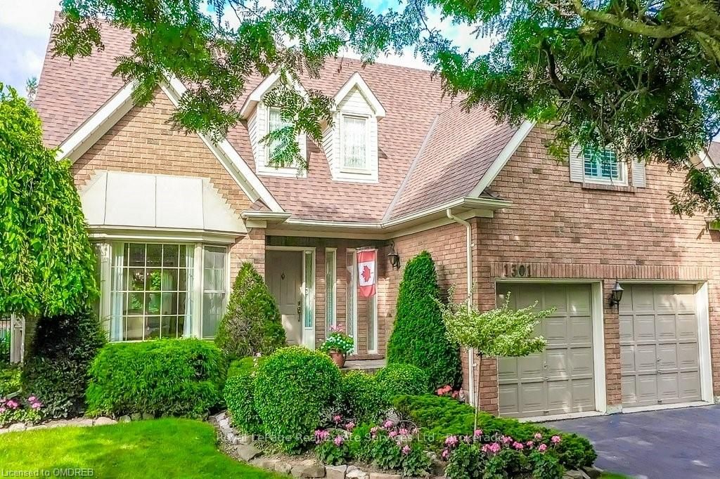 1301 Mapleridge Crescent Property Photo 4