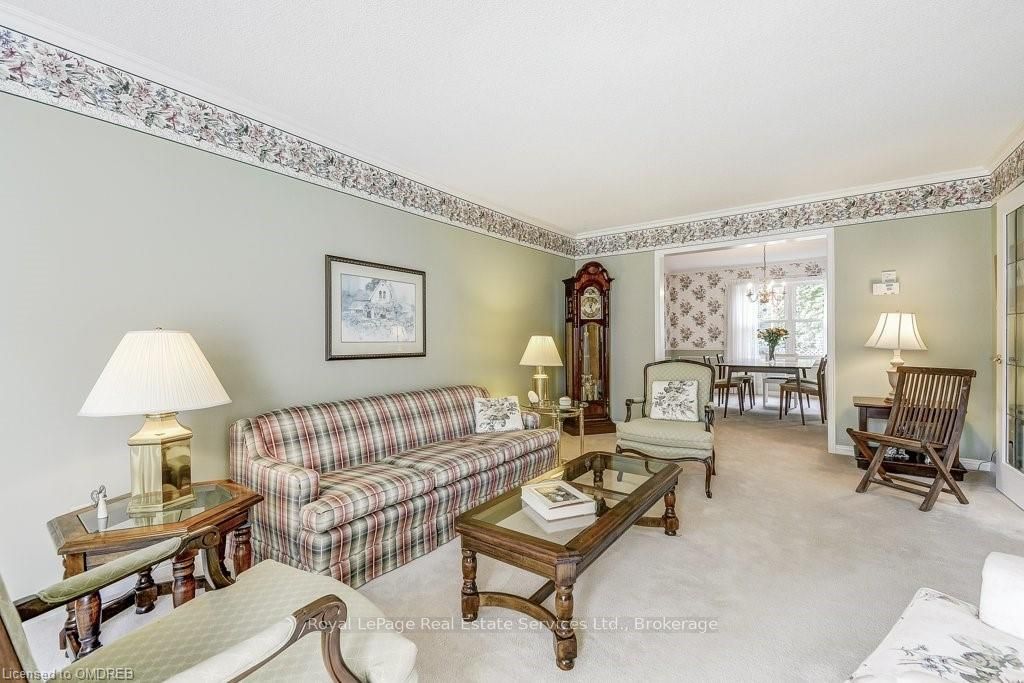 1301 Mapleridge Crescent Property Photo 17