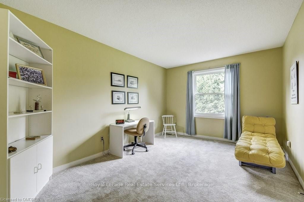1301 Mapleridge Crescent Property Photo 30