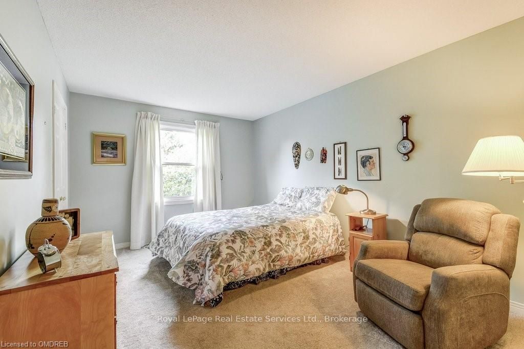 1301 Mapleridge Crescent Property Photo 32