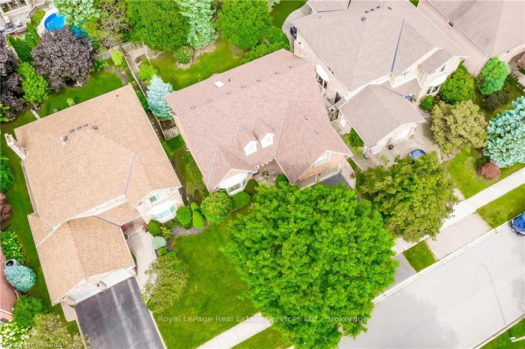 1301 Mapleridge Crescent Property Photo 43