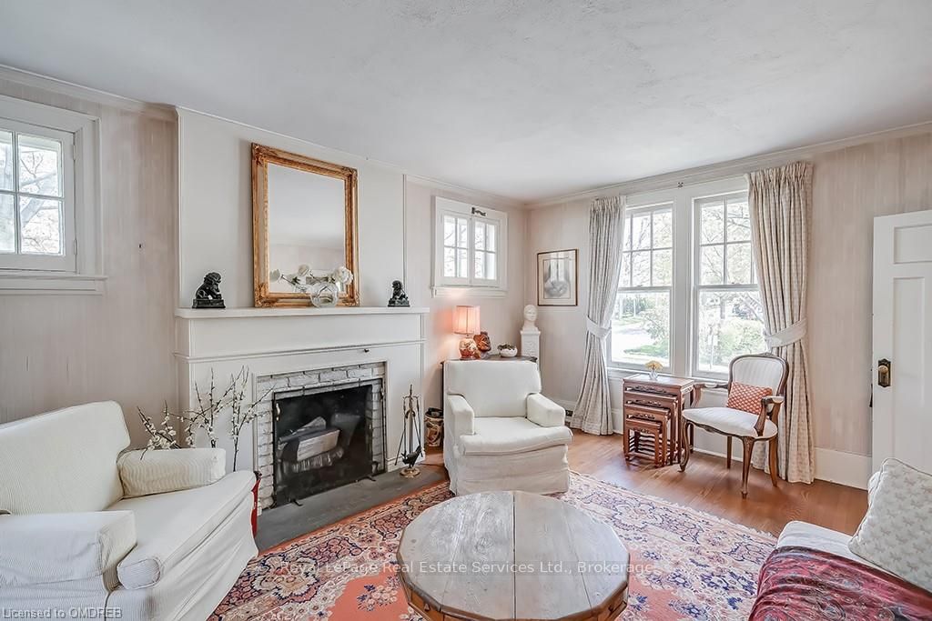200 William Street Property Photo 8