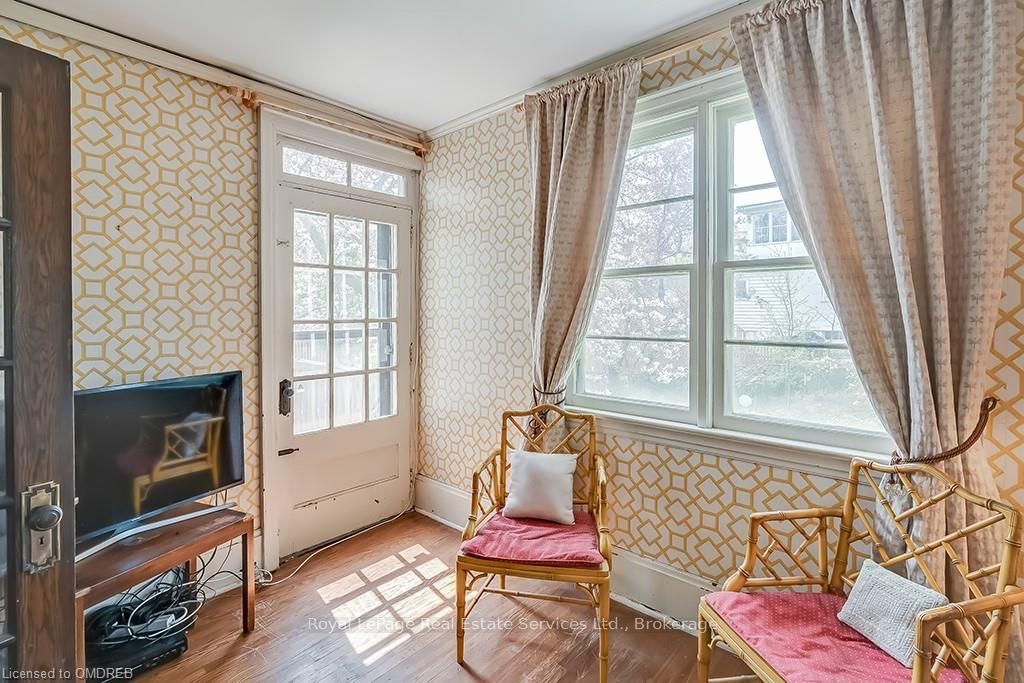 200 William Street Property Photo 10