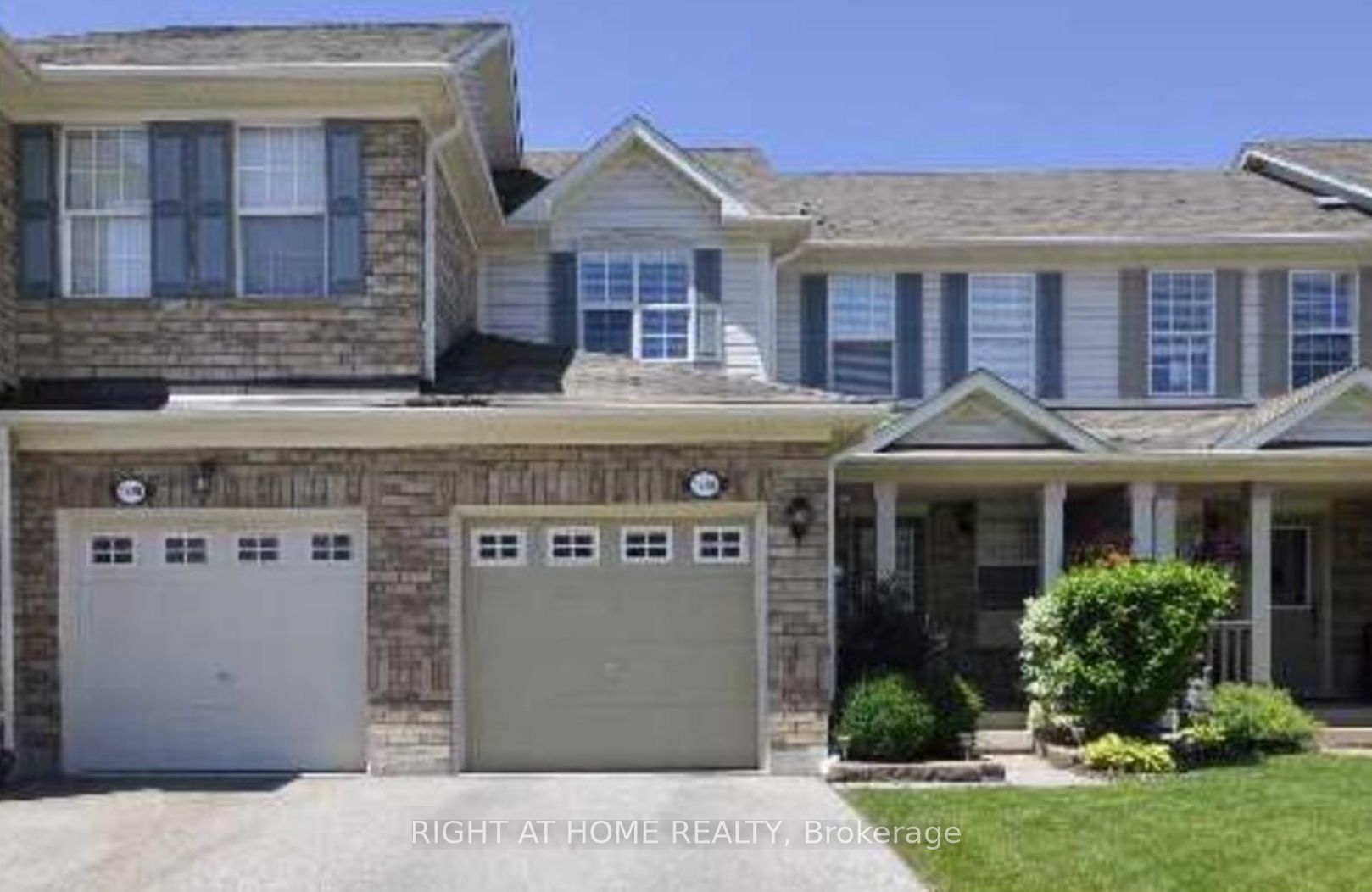 1628 Stover Cres Property Photo