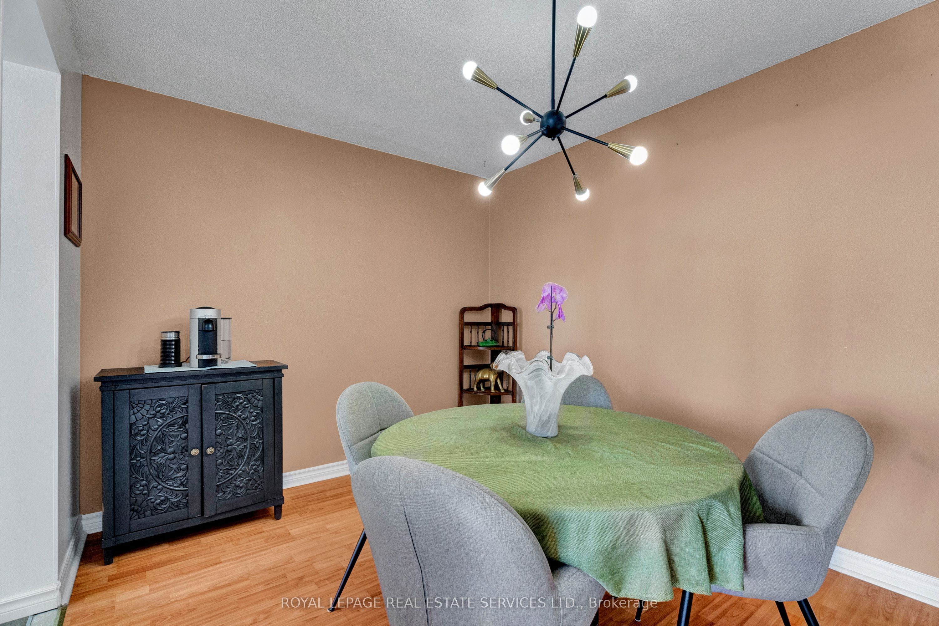 #607 - 3077 Weston Road Property Photo 14