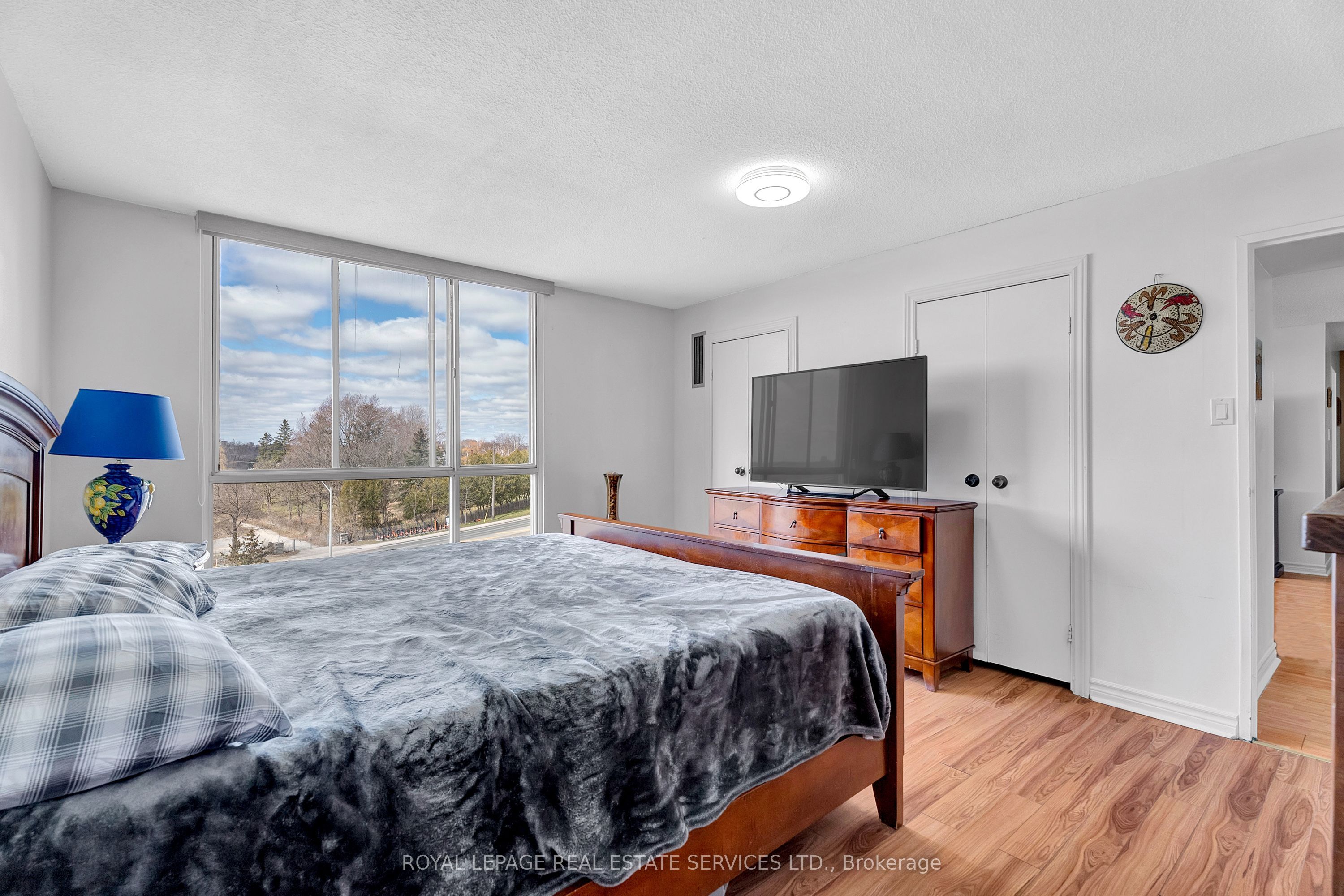 #607 - 3077 Weston Road Property Photo 20