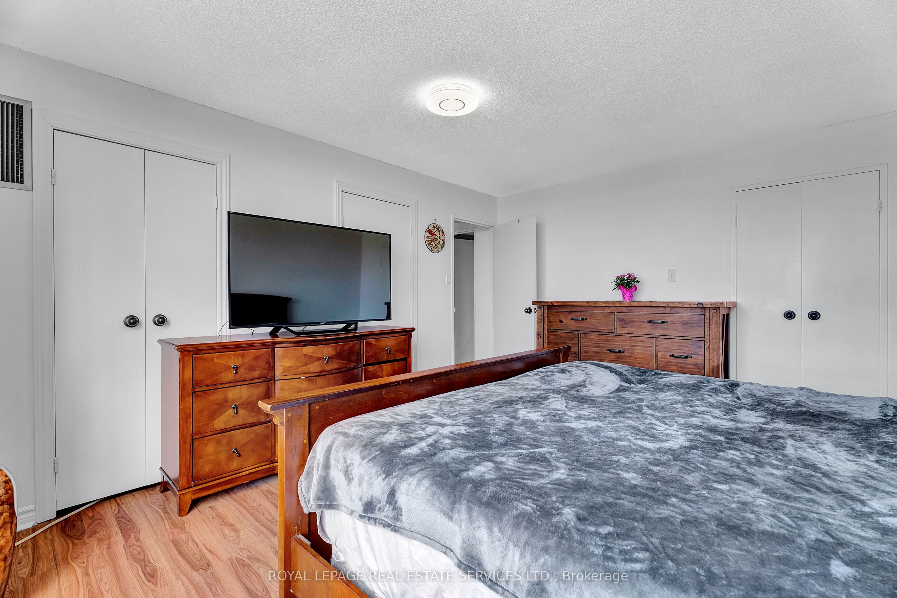 #607 - 3077 Weston Road Property Photo 22