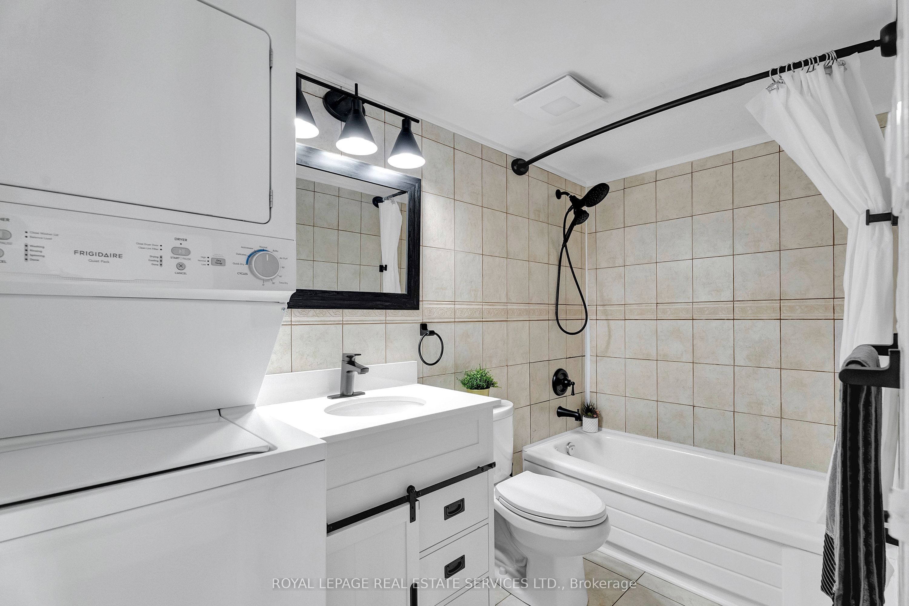 #607 - 3077 Weston Road Property Photo 26