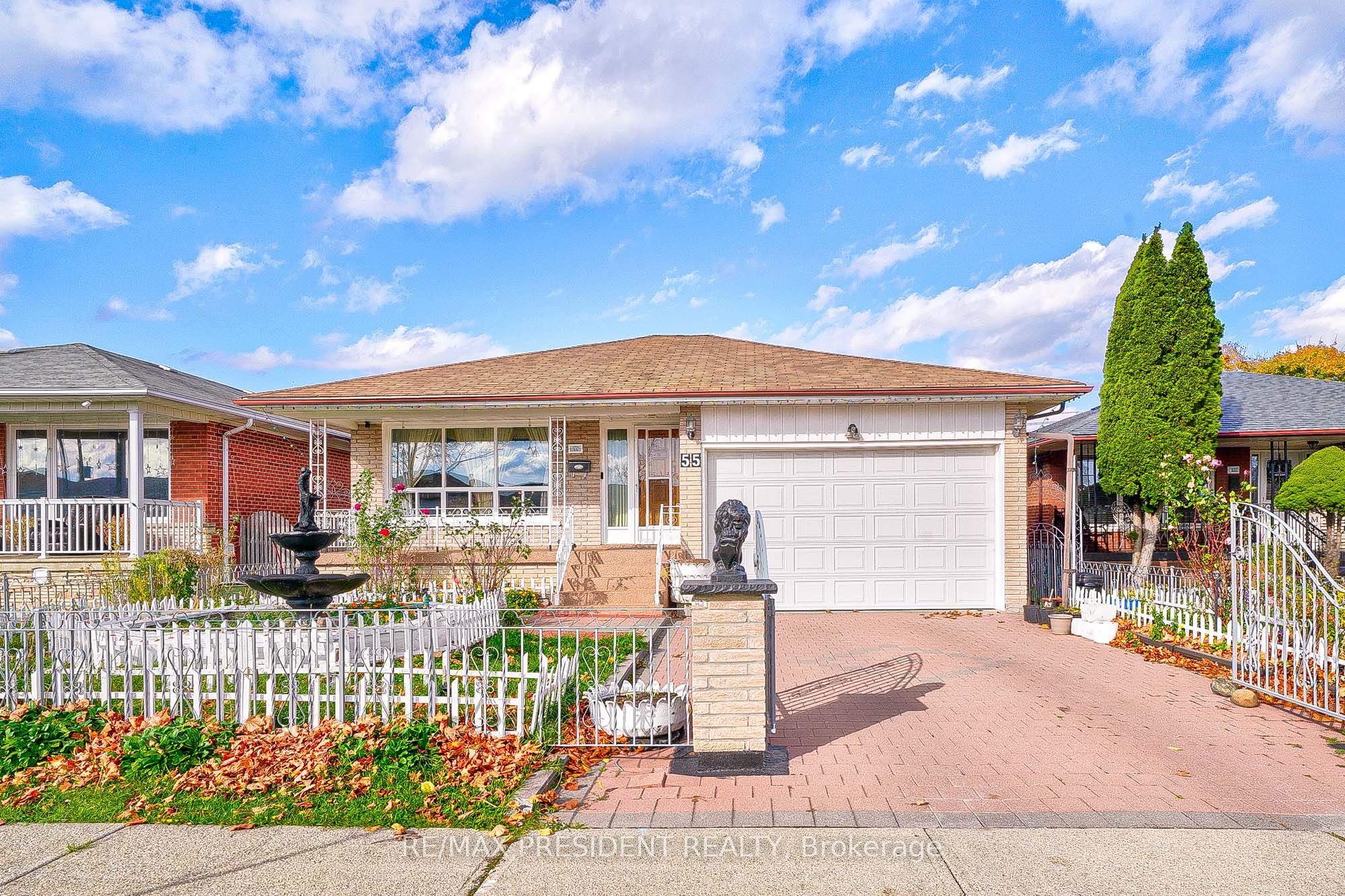55 Maryhill Drive Property Photo 2