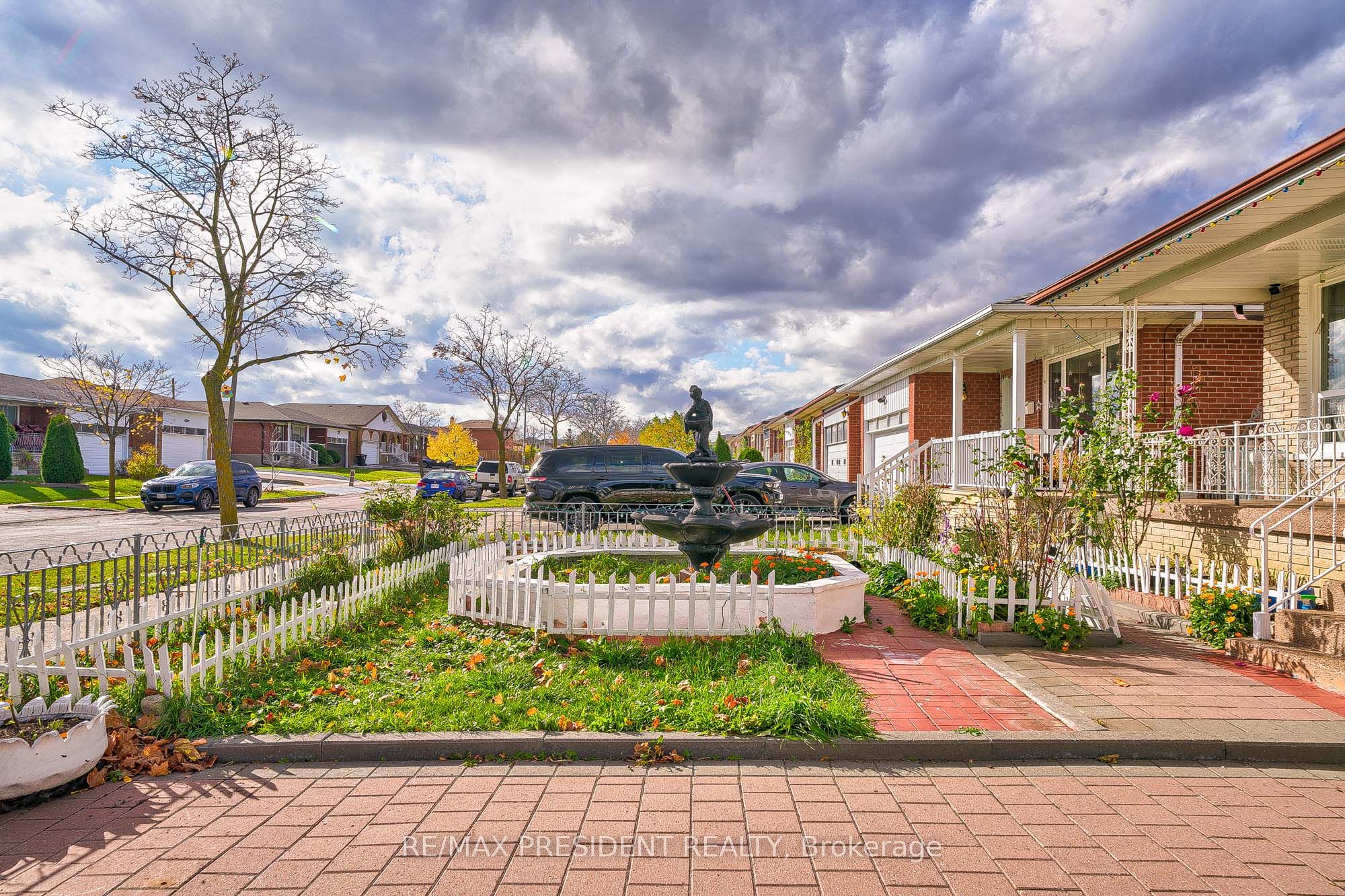 55 Maryhill Drive Property Photo 3