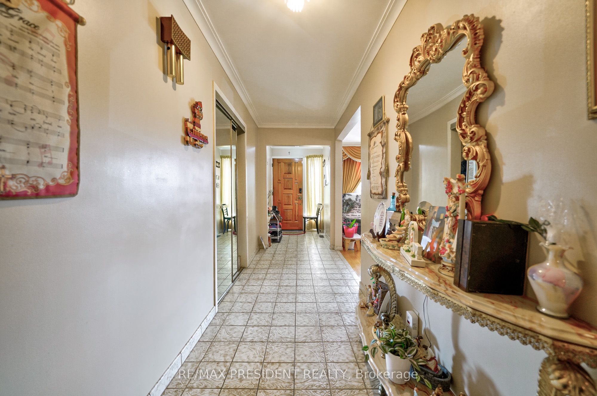 55 Maryhill Drive Property Photo 7