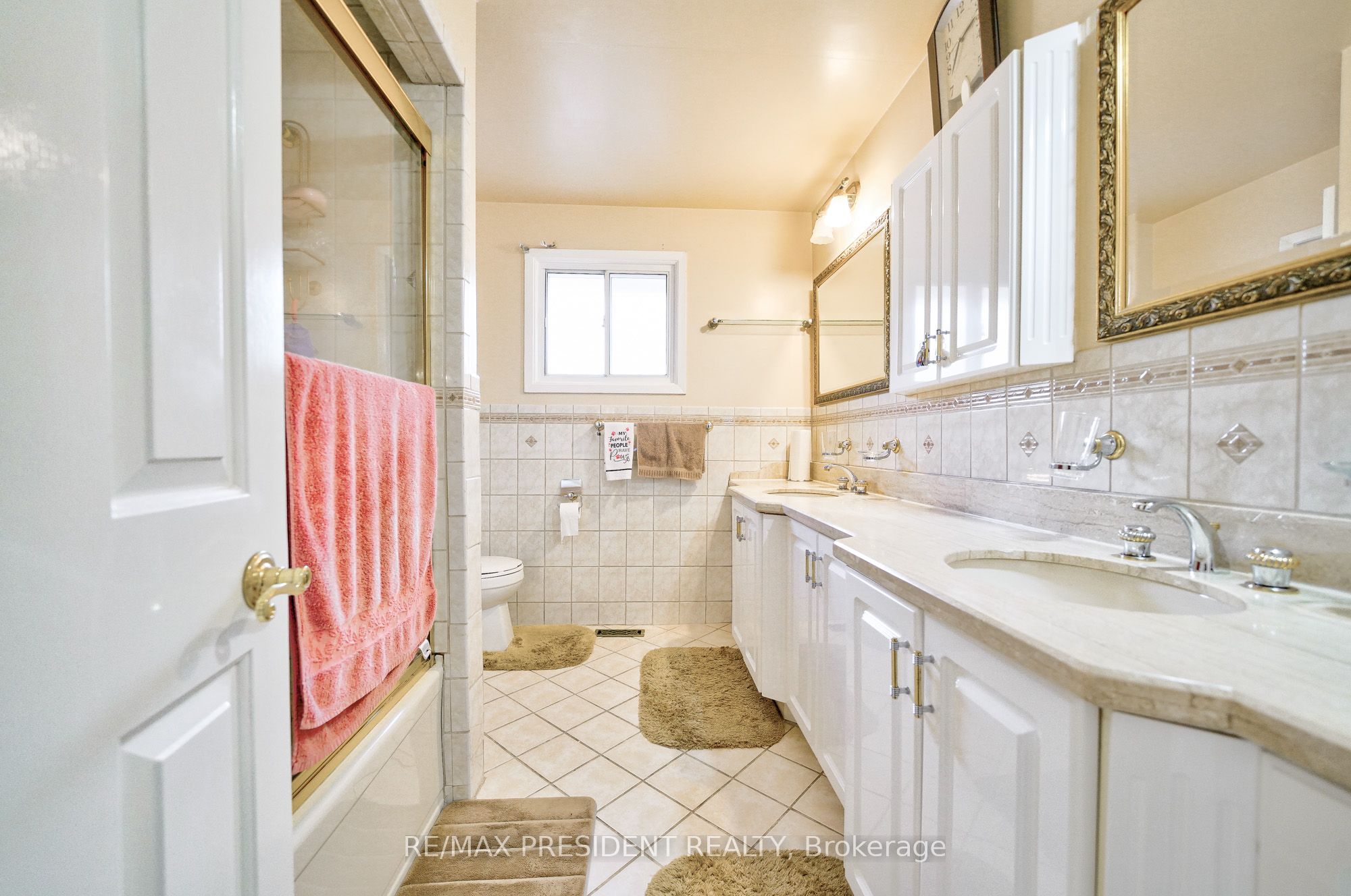 55 Maryhill Drive Property Photo 17