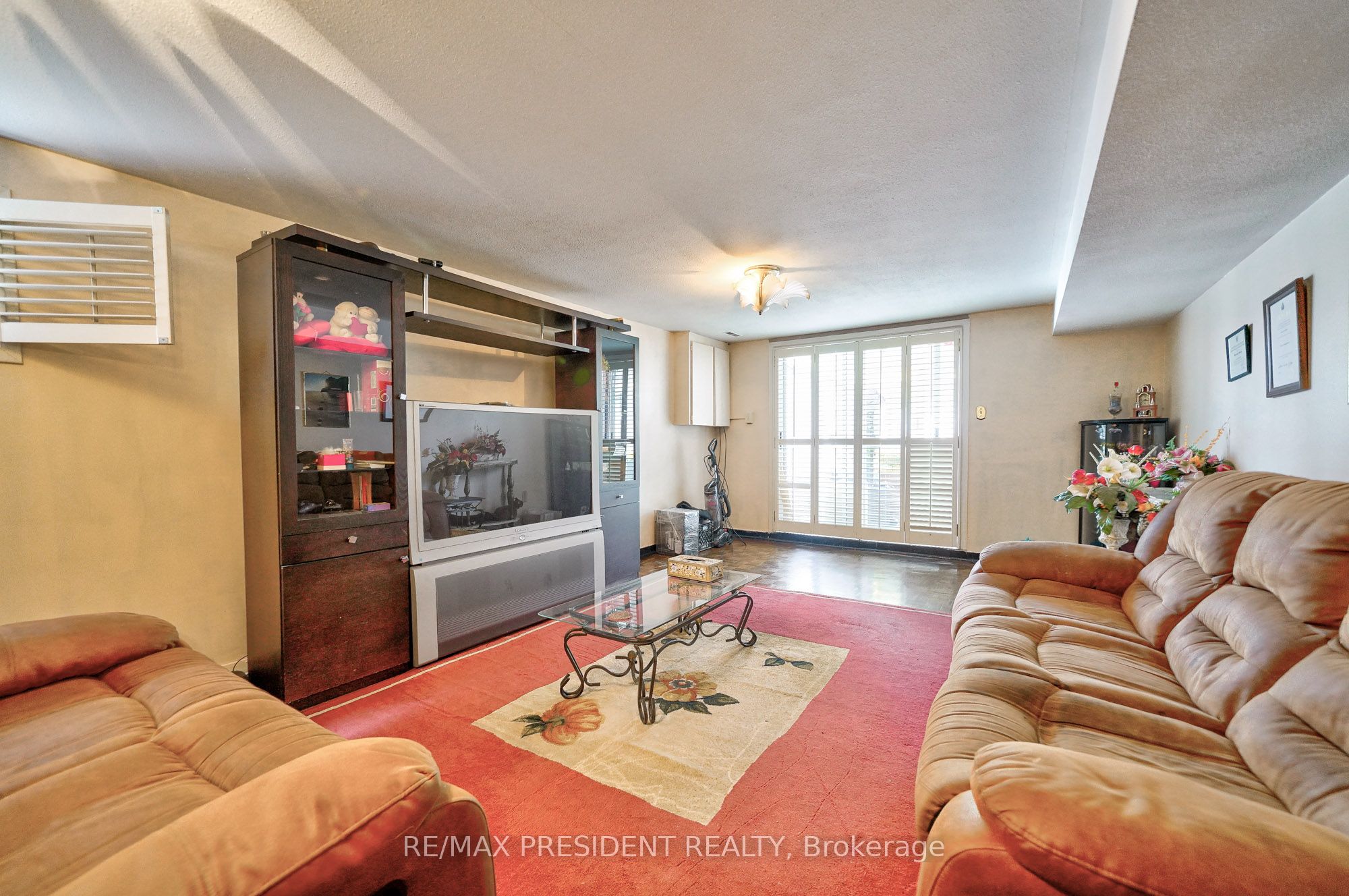 55 Maryhill Drive Property Photo 28