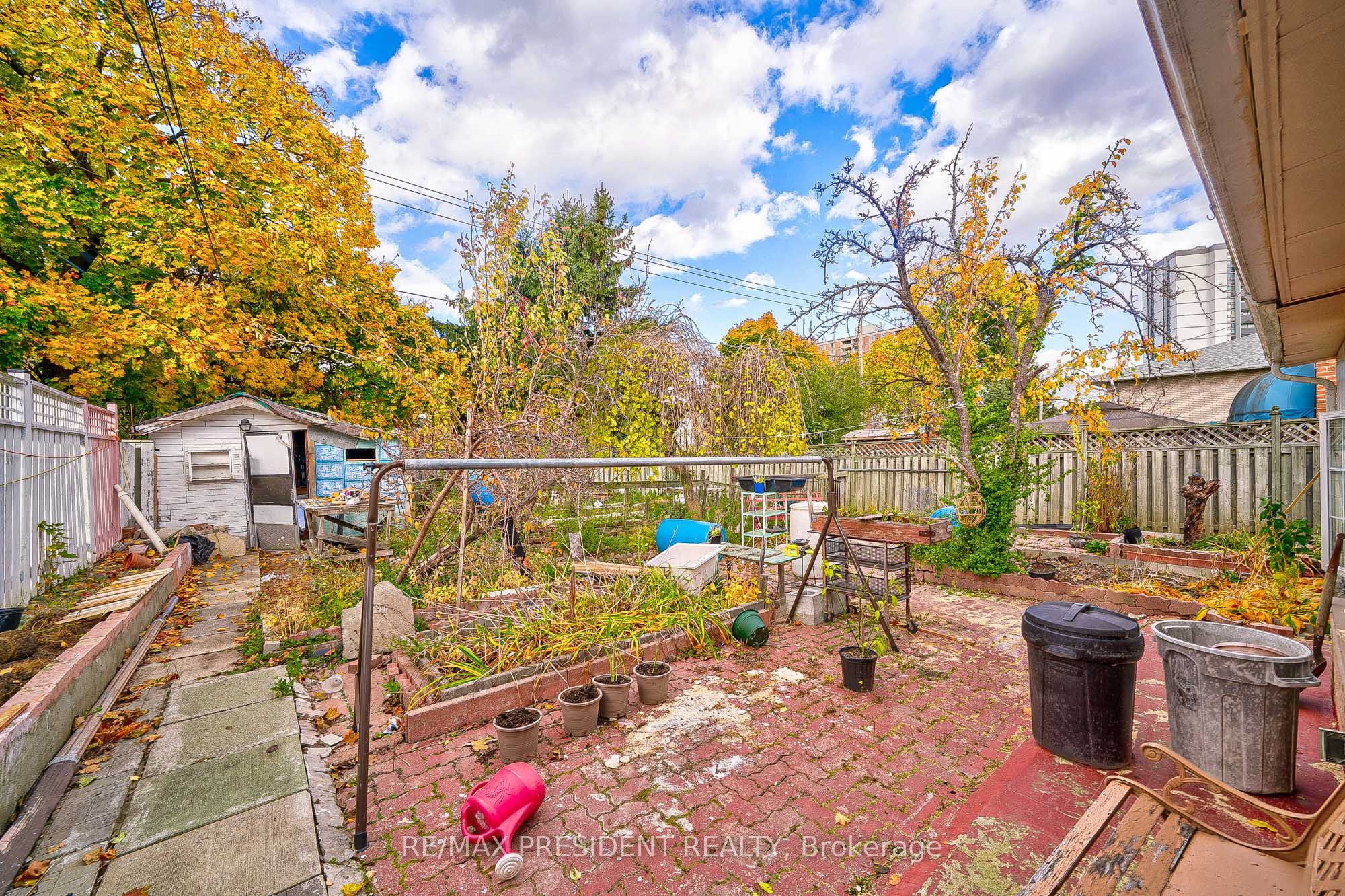 55 Maryhill Drive Property Photo 37