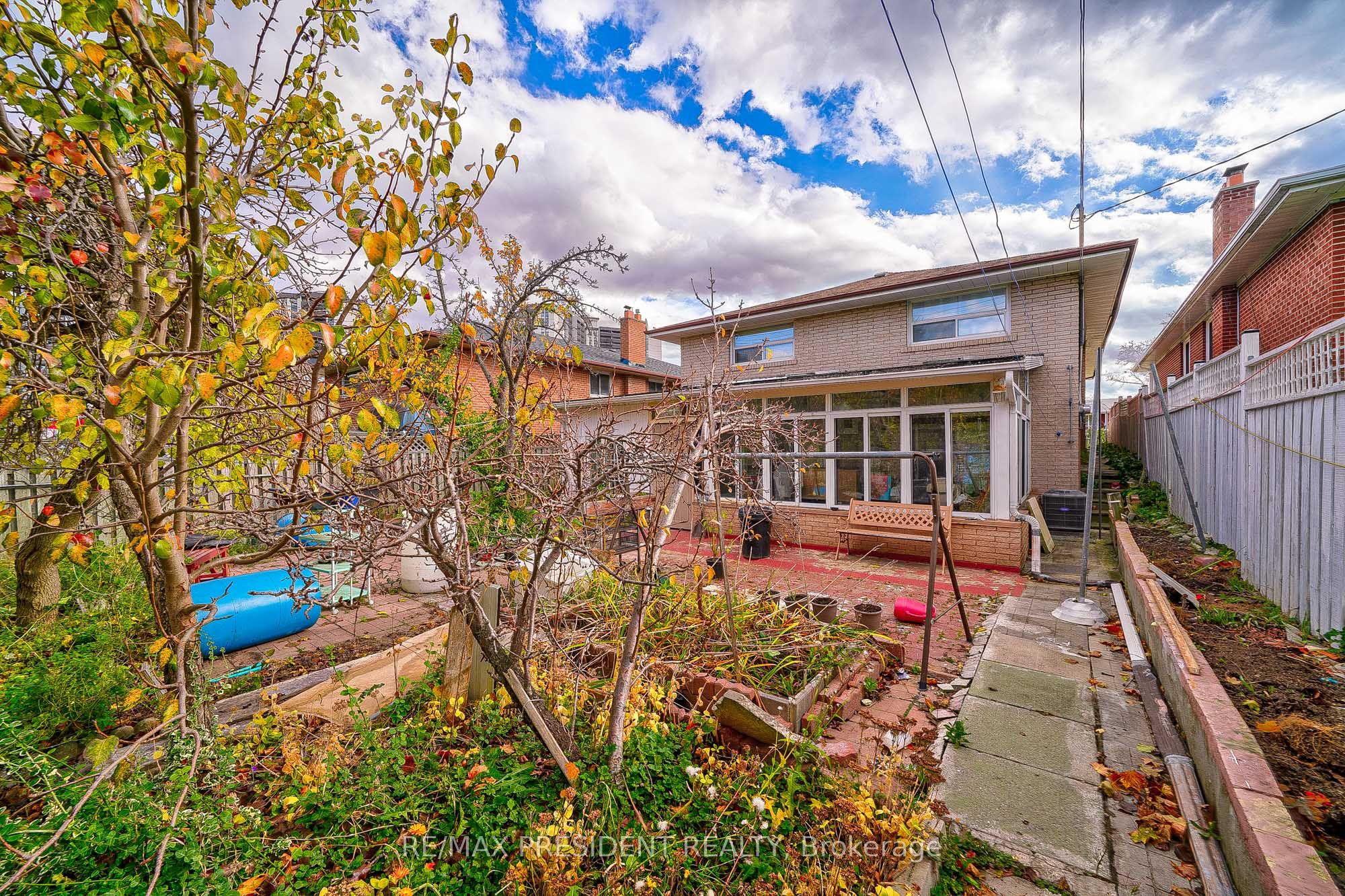 55 Maryhill Drive Property Photo 38