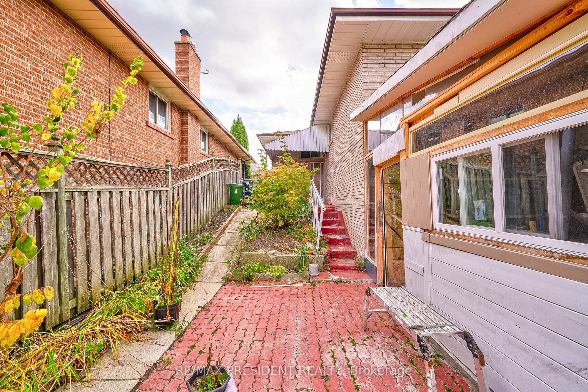 55 Maryhill Drive Property Photo 40