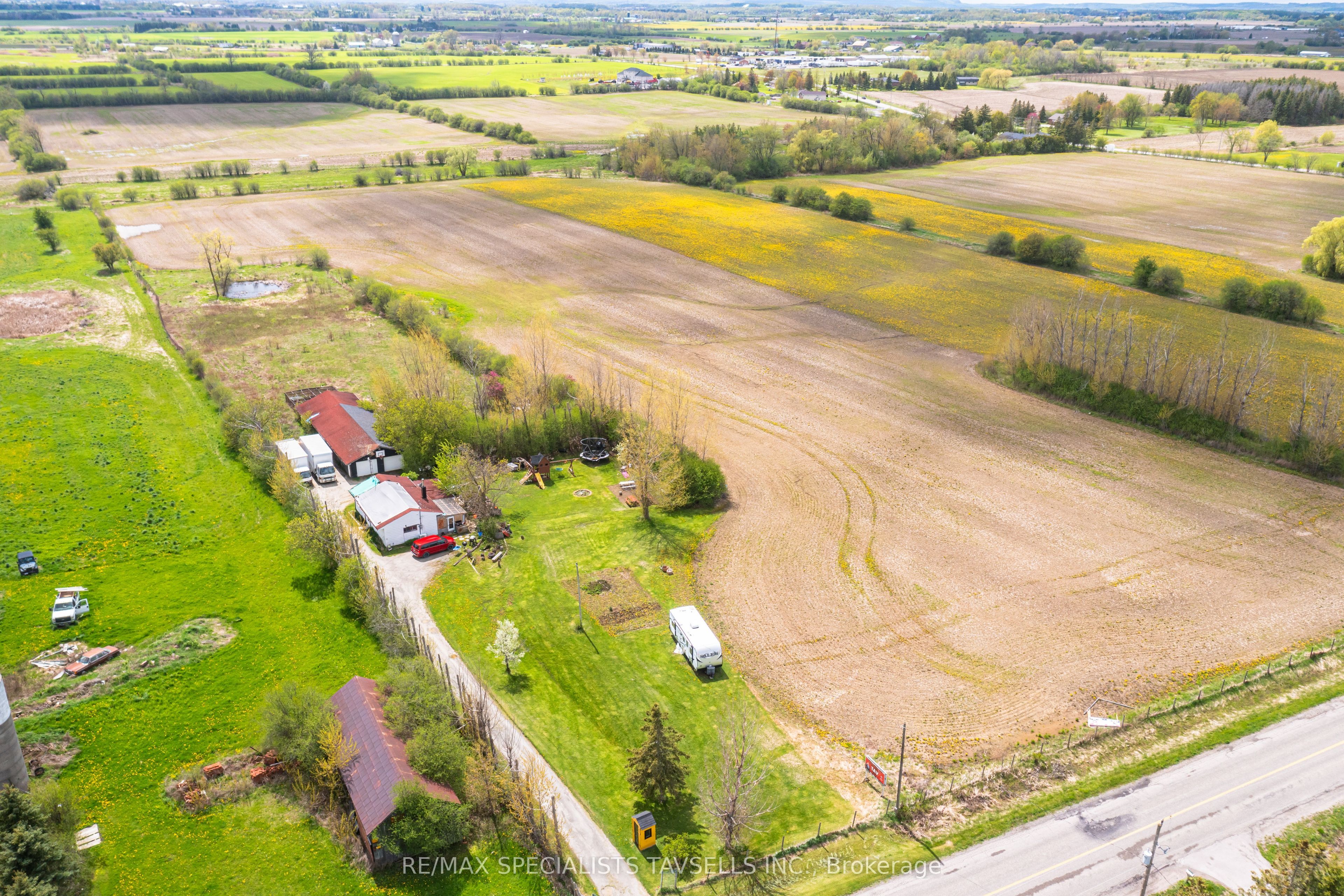 12864 Innis Lake Road Property Photo 2