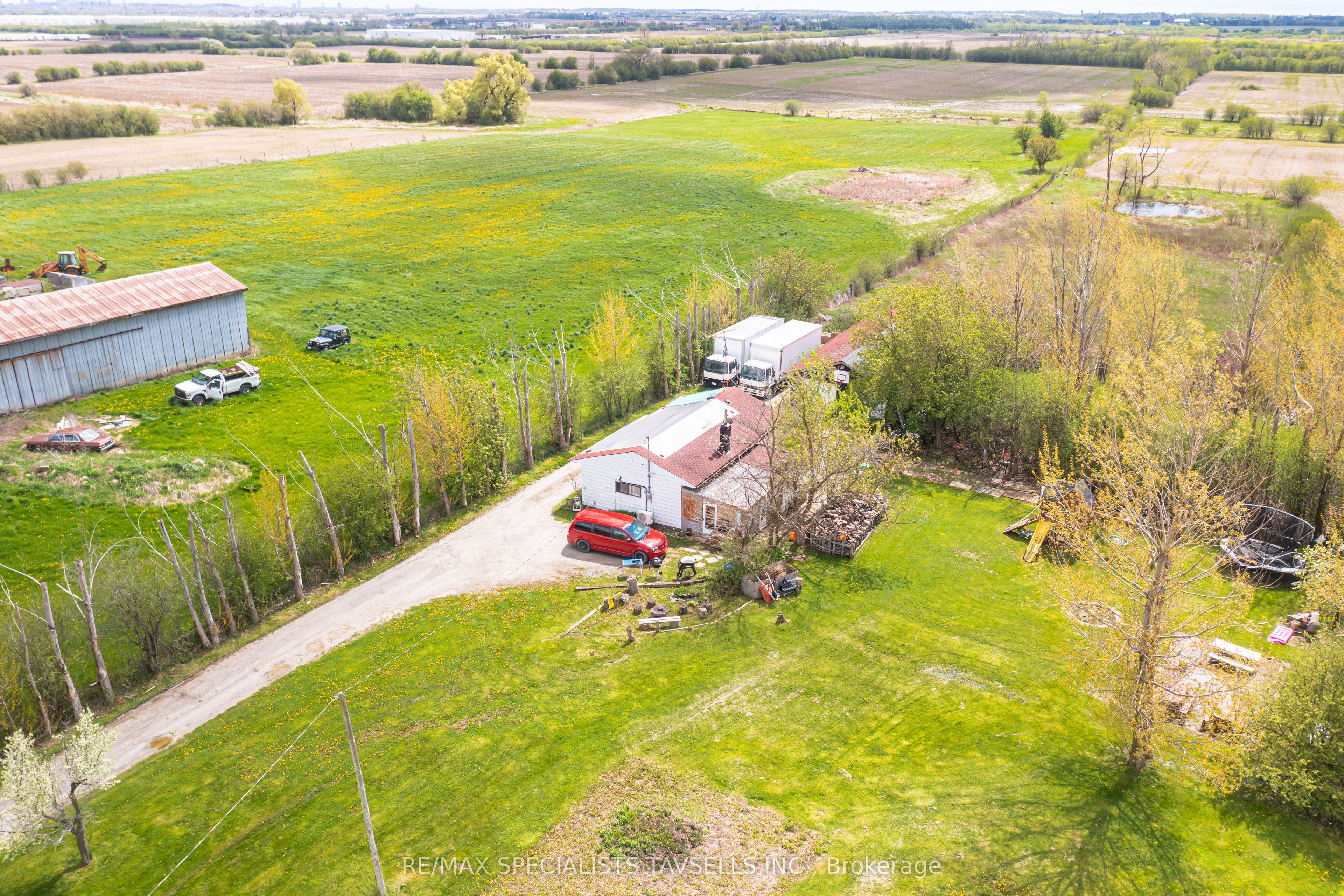 12864 Innis Lake Road Property Photo 4