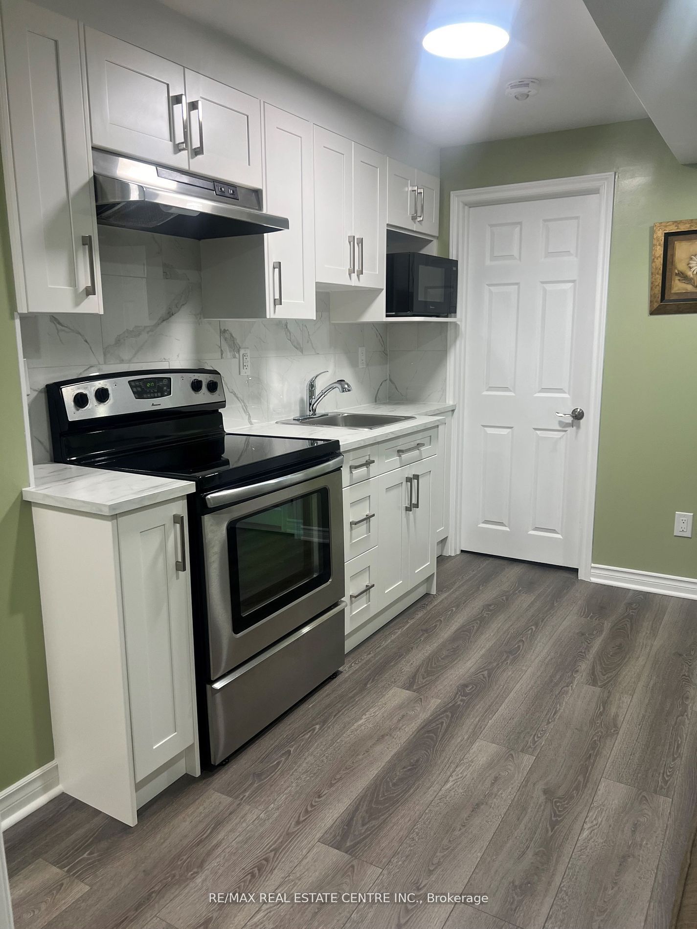 98 Fairwood Cir Property Photo
