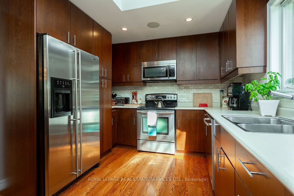 319 Macdonald Road Property Photo 16