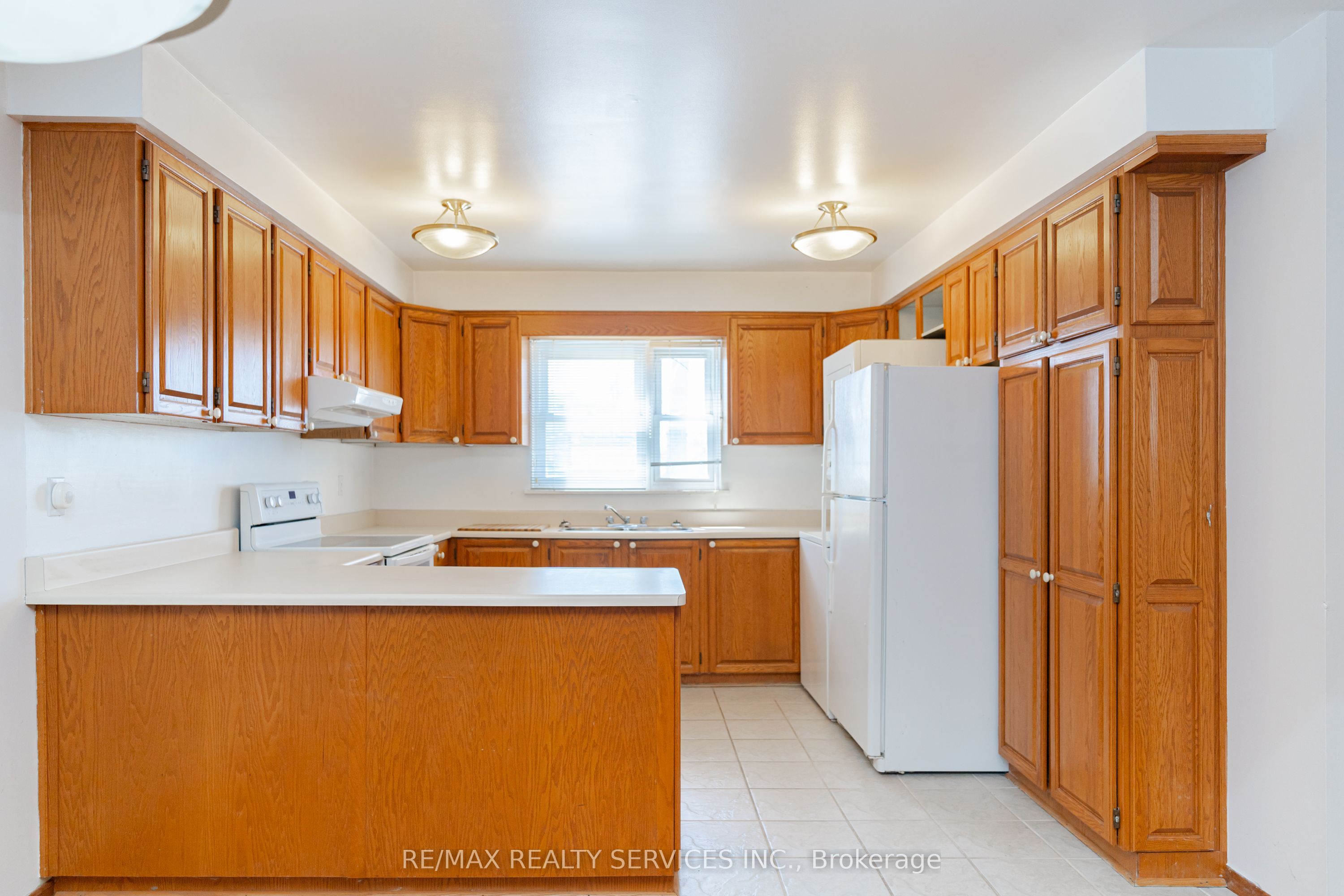 1652 Jane Street Property Photo 28
