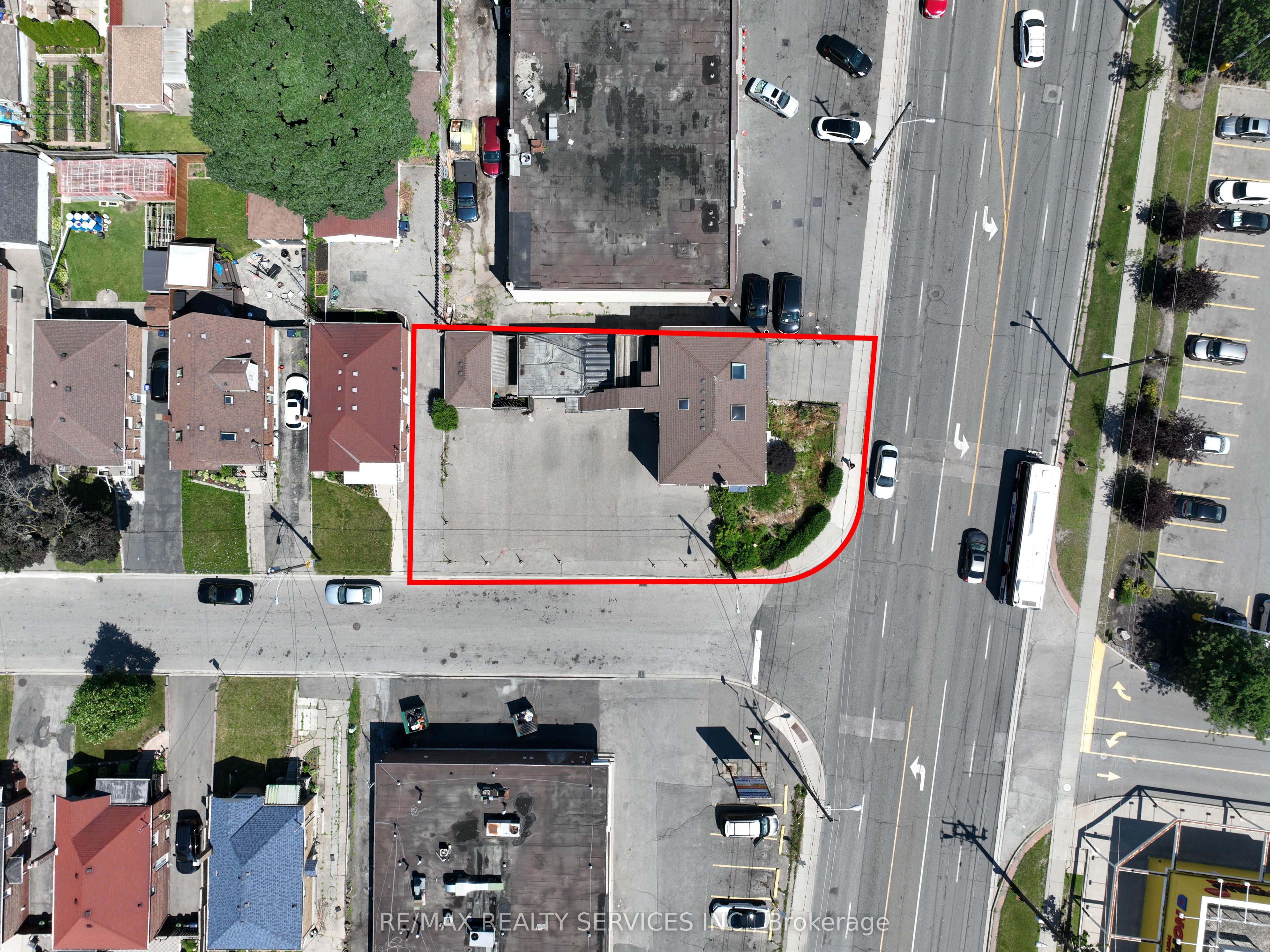1652 Jane Street Property Photo 38