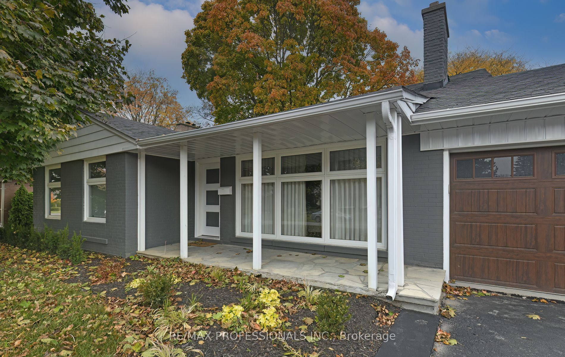 53 Abilene Drive Property Photo 2