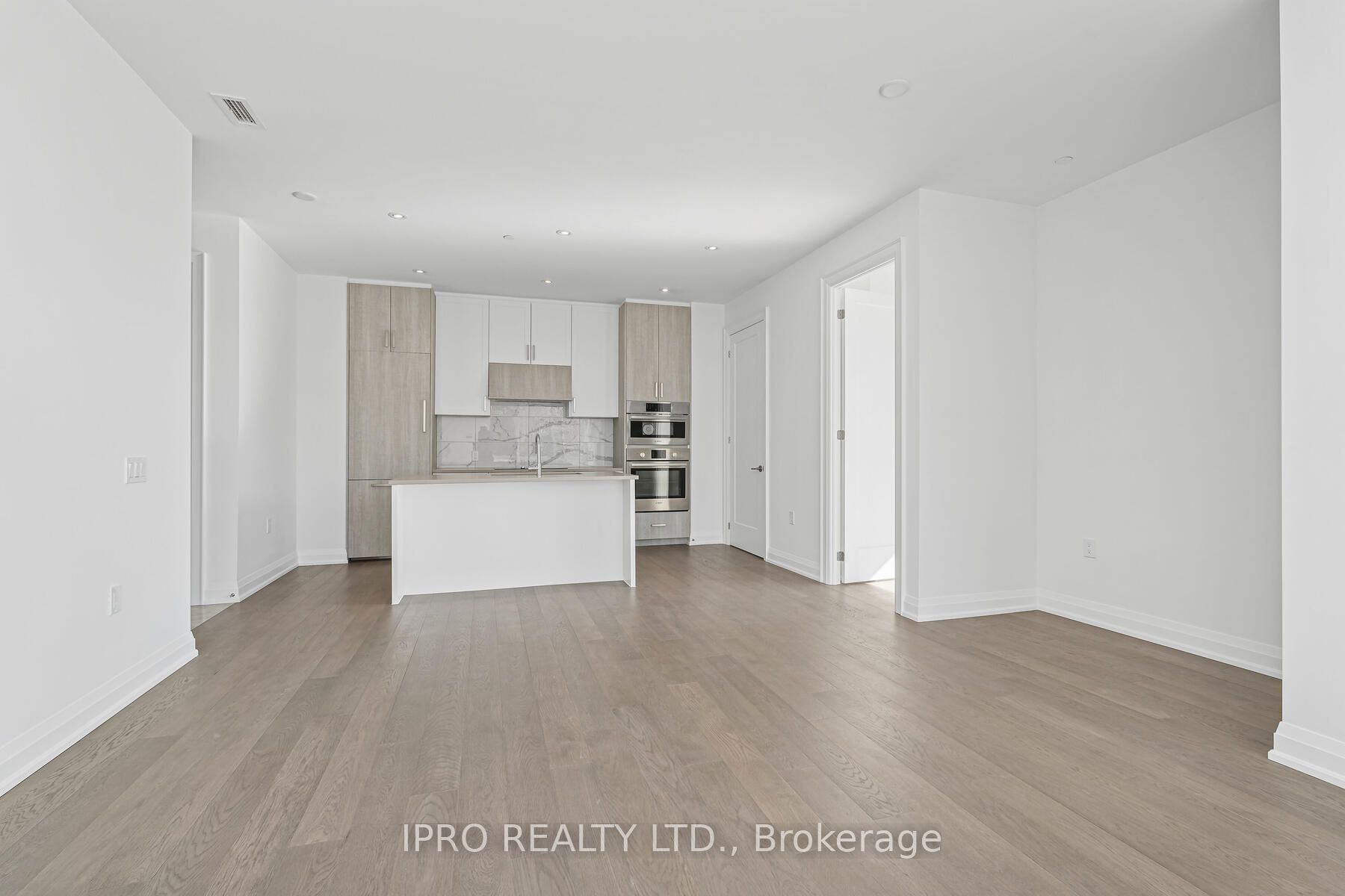 #209 - 42 Mill Street Property Photo 8